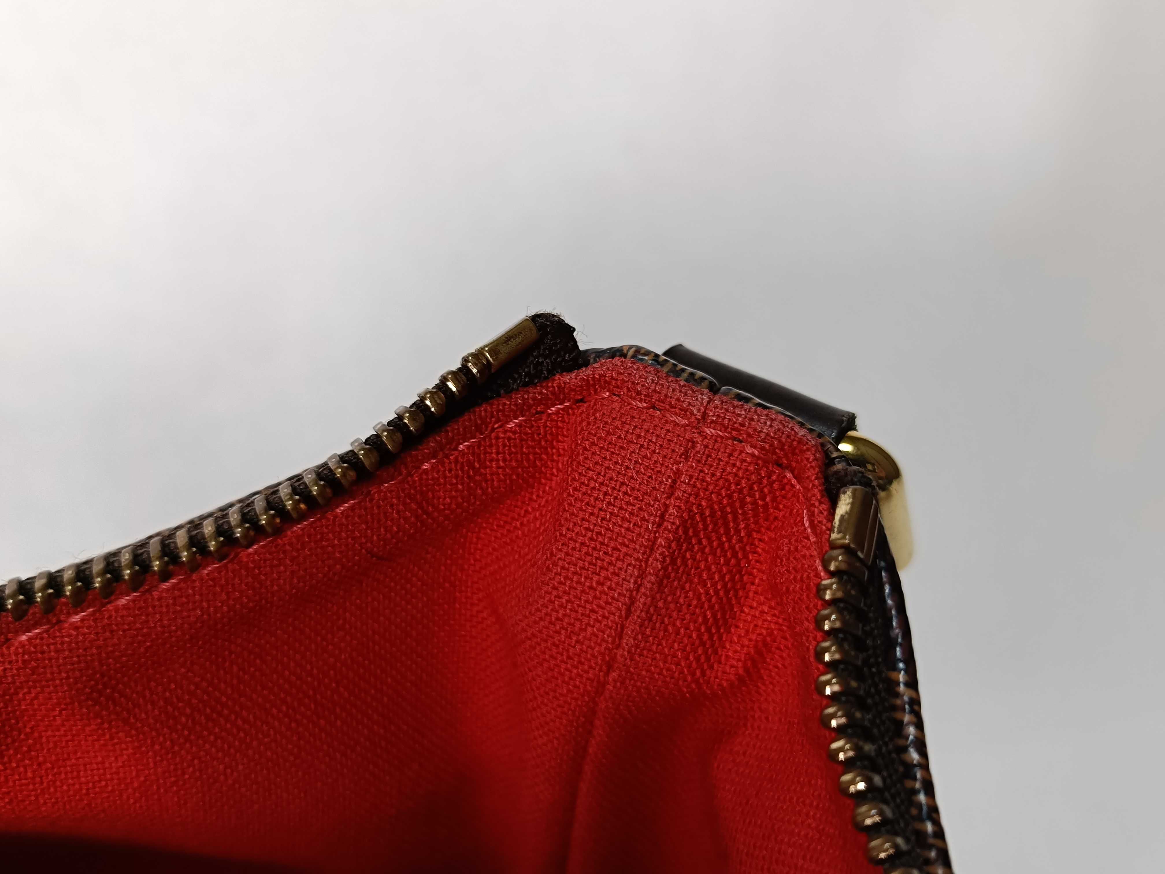 N42251 Bloomsbury PM CT4110 Shoulder Bag — view 4