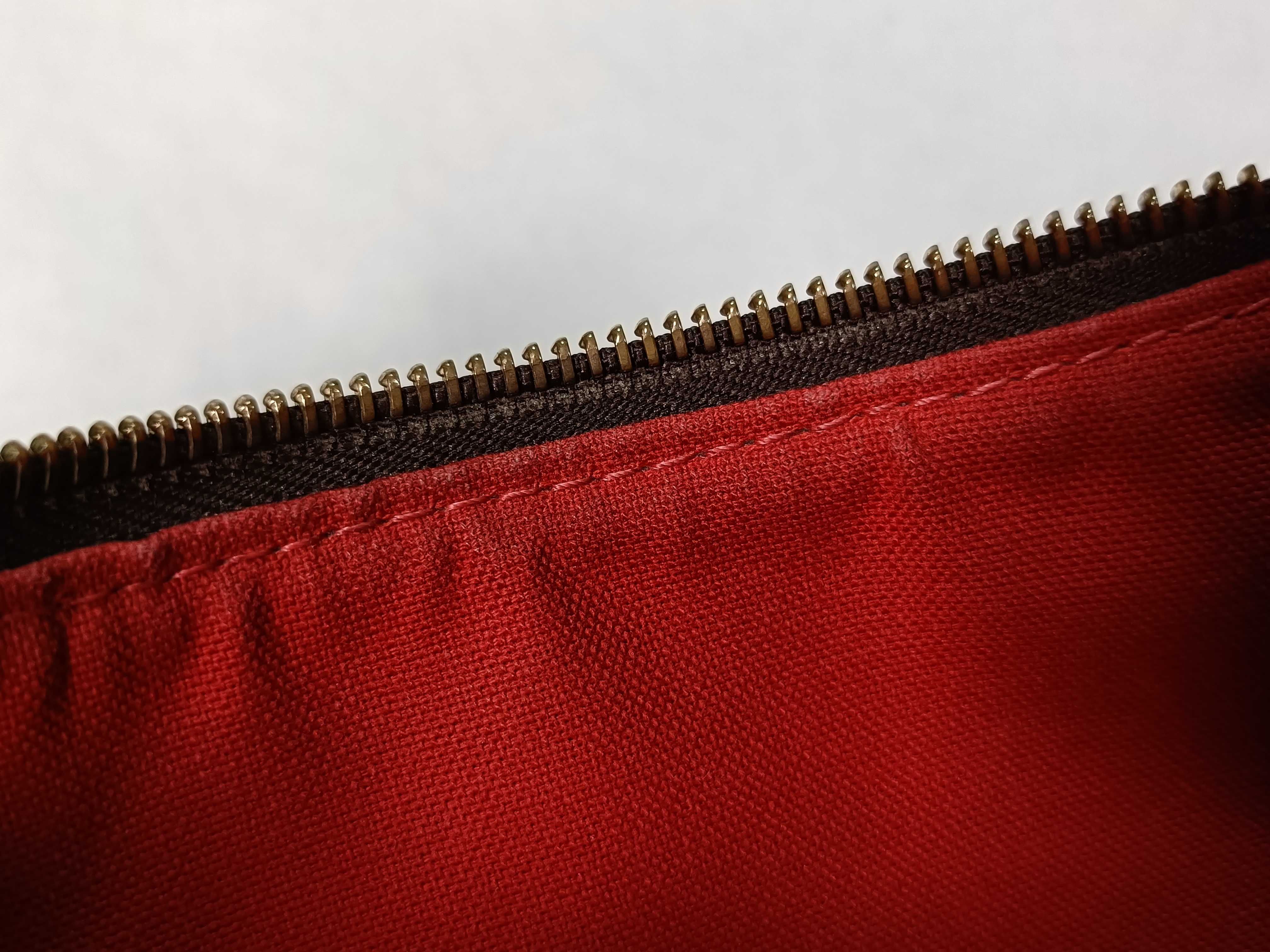 N42251 Bloomsbury PM CT4110 Shoulder Bag — view 7