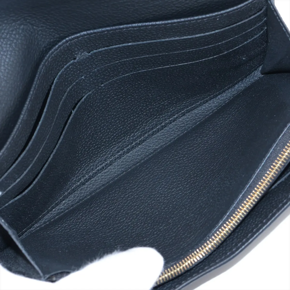 Bicolor Monogram Empreinte Portefeuille Sarah M80496 Noir x Cream Long Wallet (RFID detected) — view 5