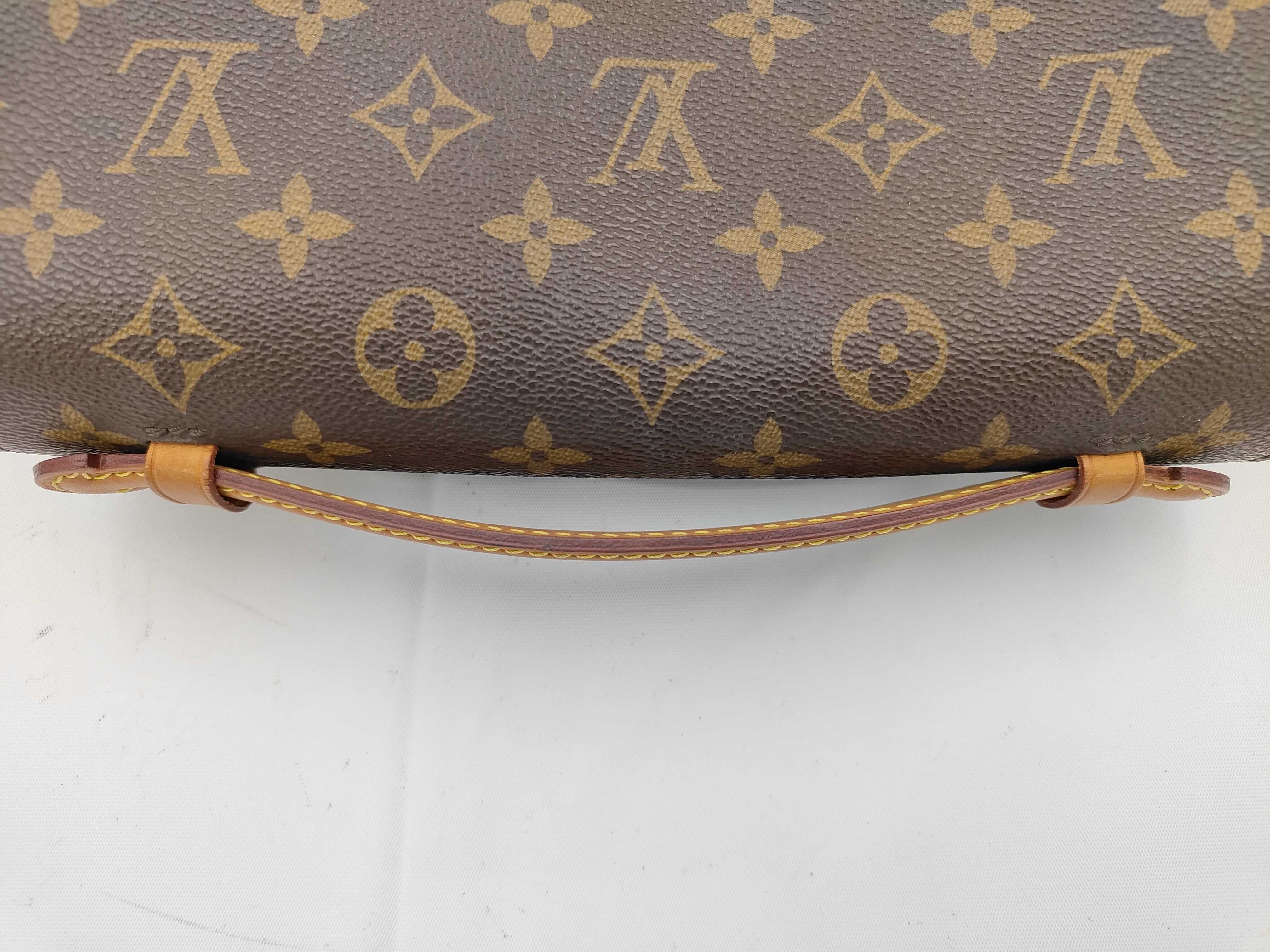 Monogram Louis Vuitton Shoulder Bag Handbag — view 3
