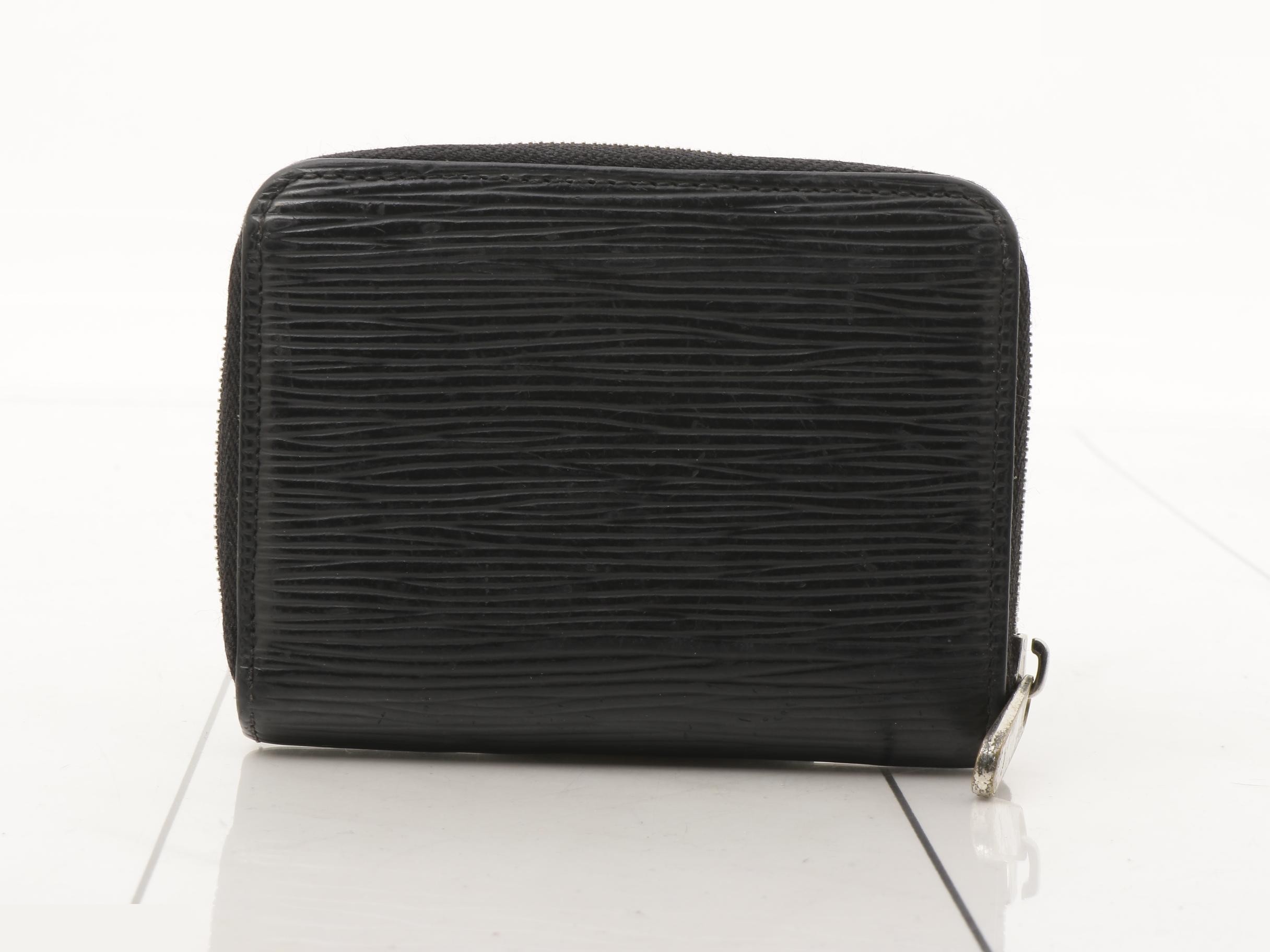 Coin case — view 4