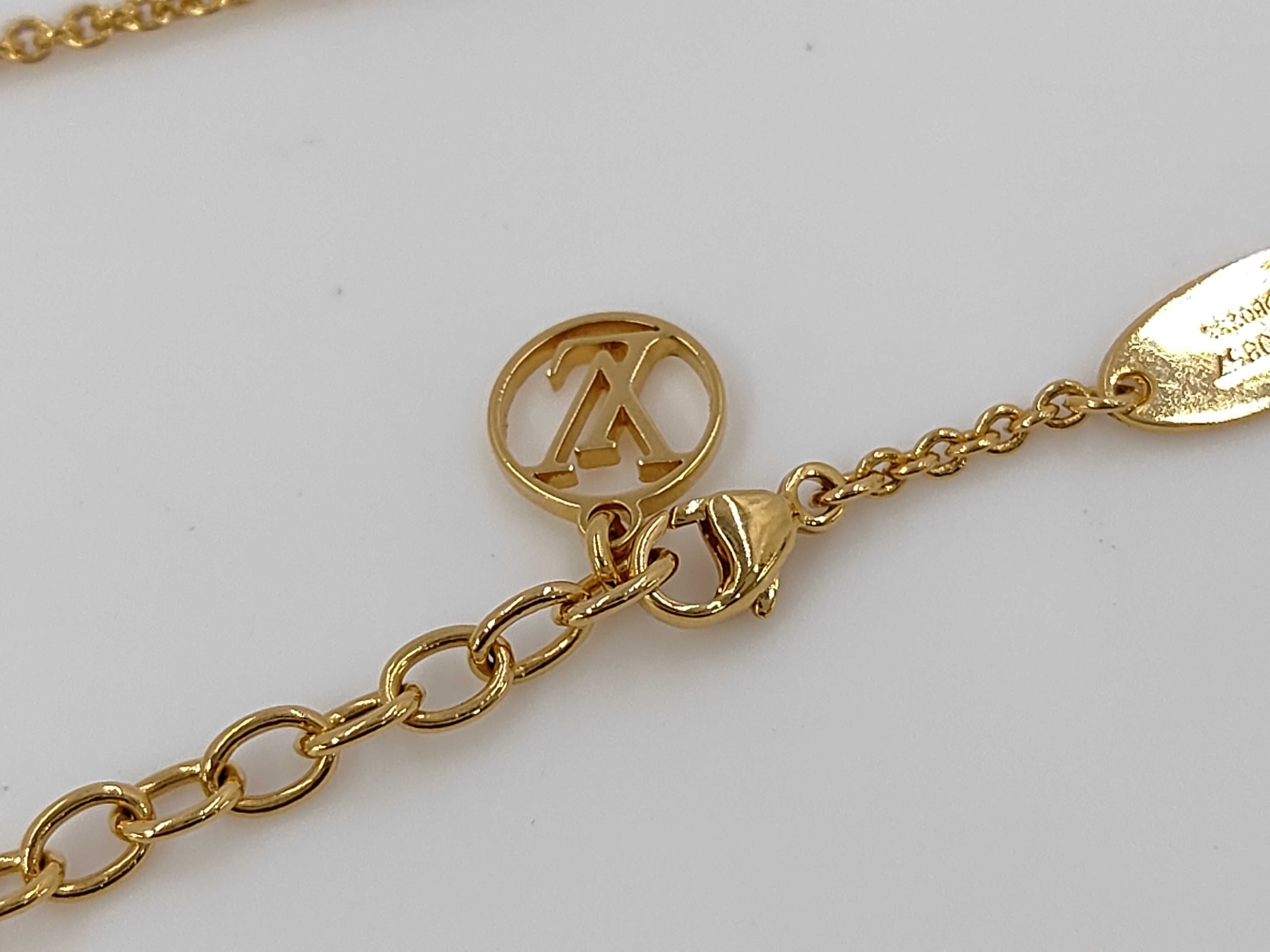 Essential V Necklace M00857 OB0233 — view 4
