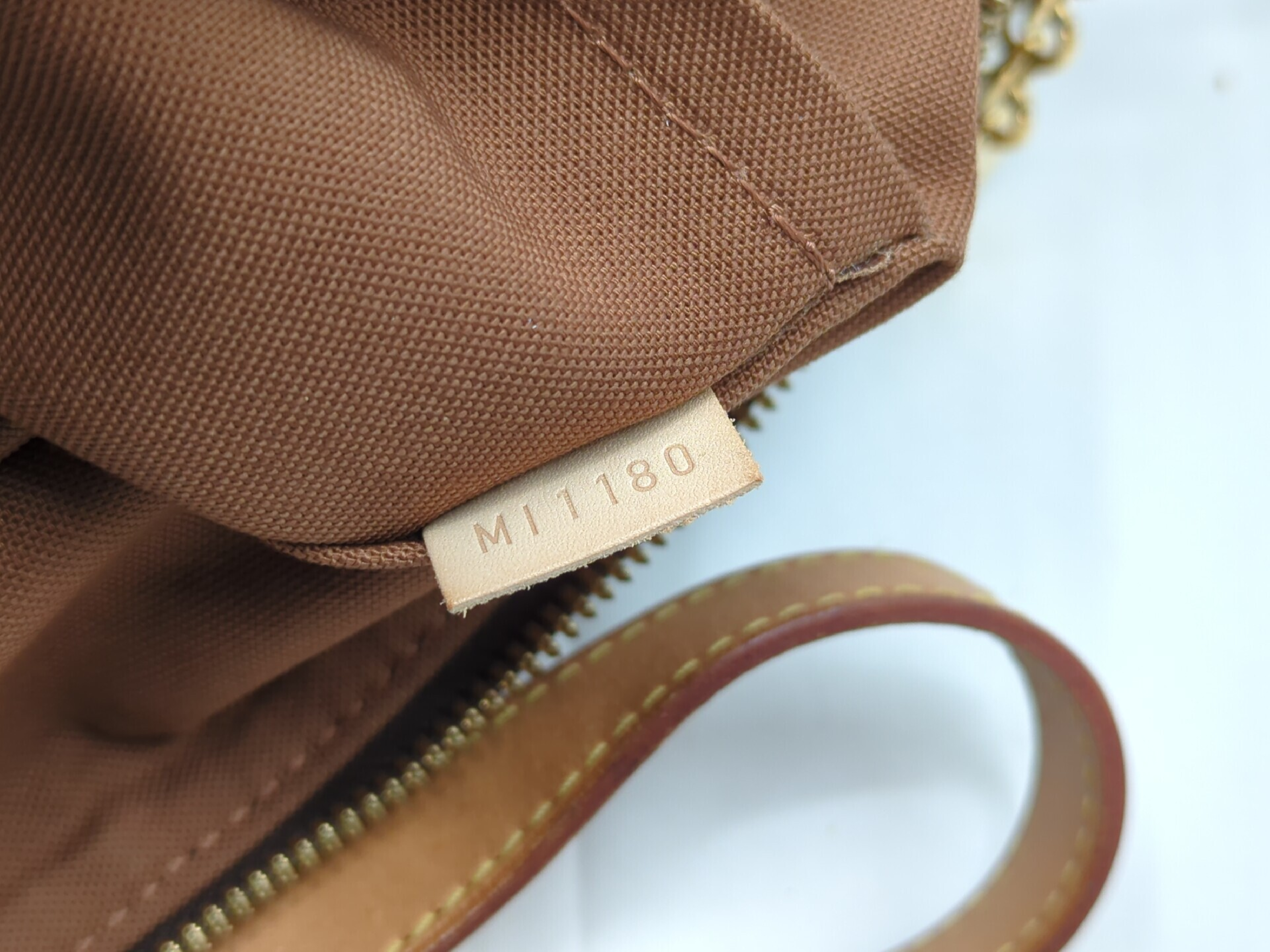 M40146 Monogram Palermo GM Tote Bag — view 15
