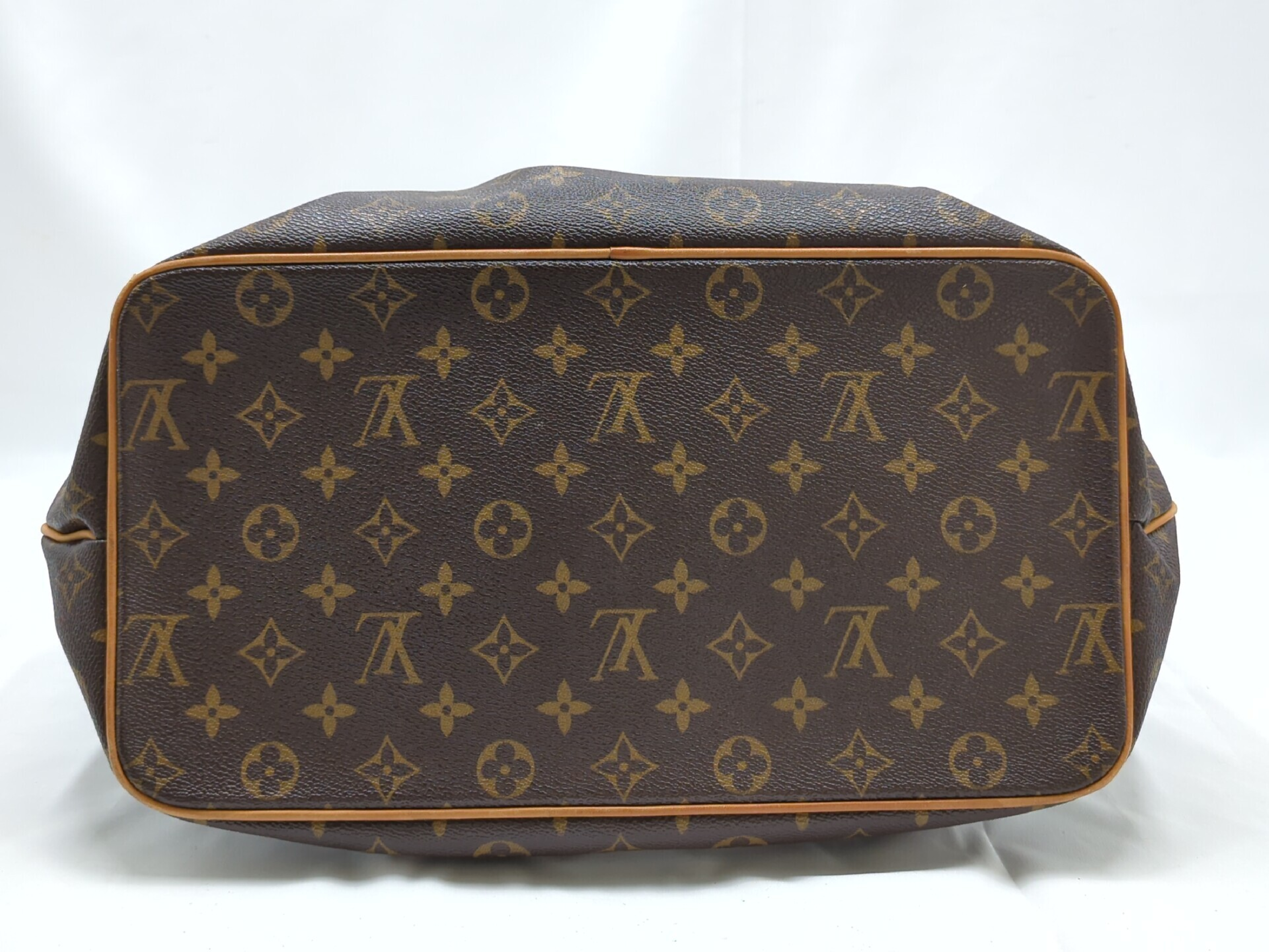 M40146 Monogram Palermo GM Tote Bag — view 5