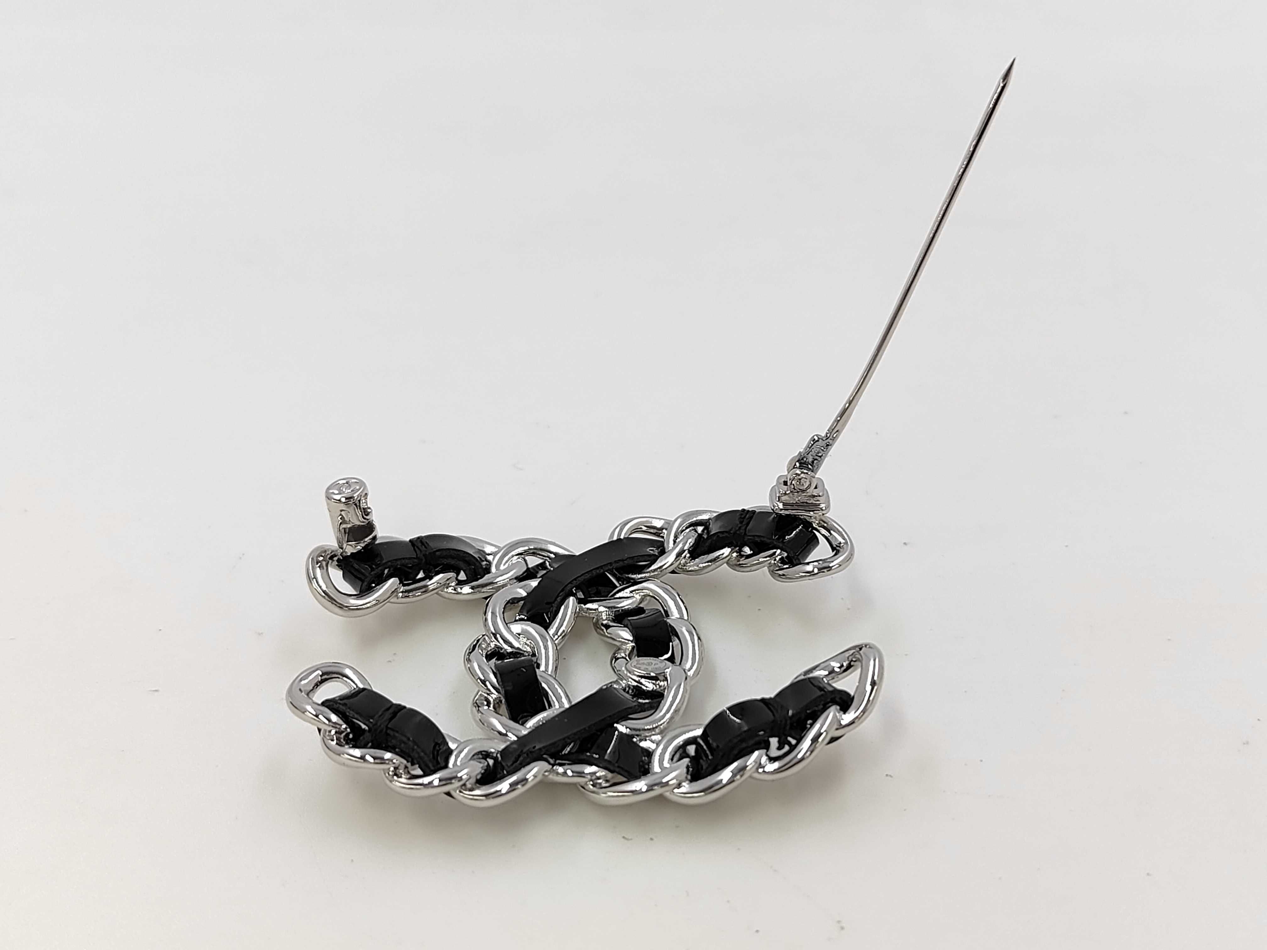 Coco Mark Brooch ABE921 B25P Brooch — view 4