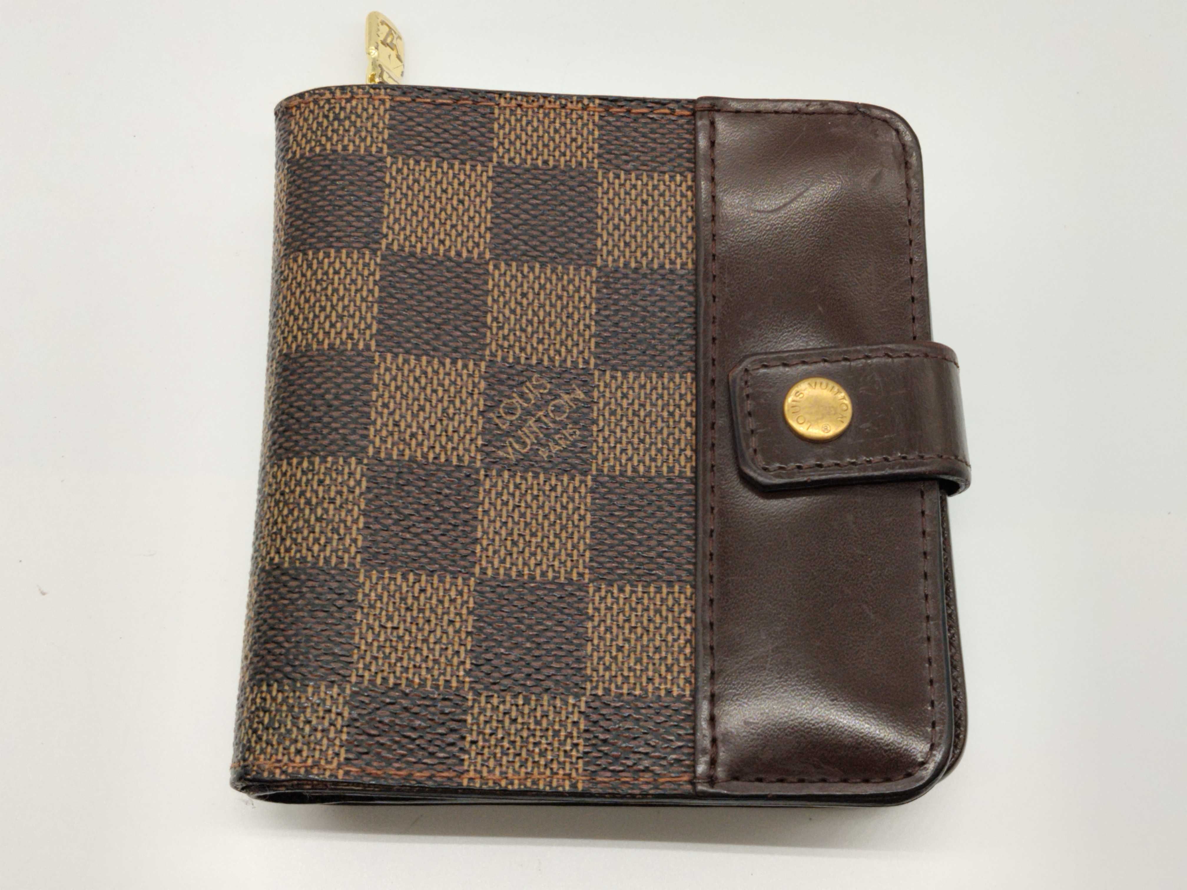 Damier Compact Zip Wallet