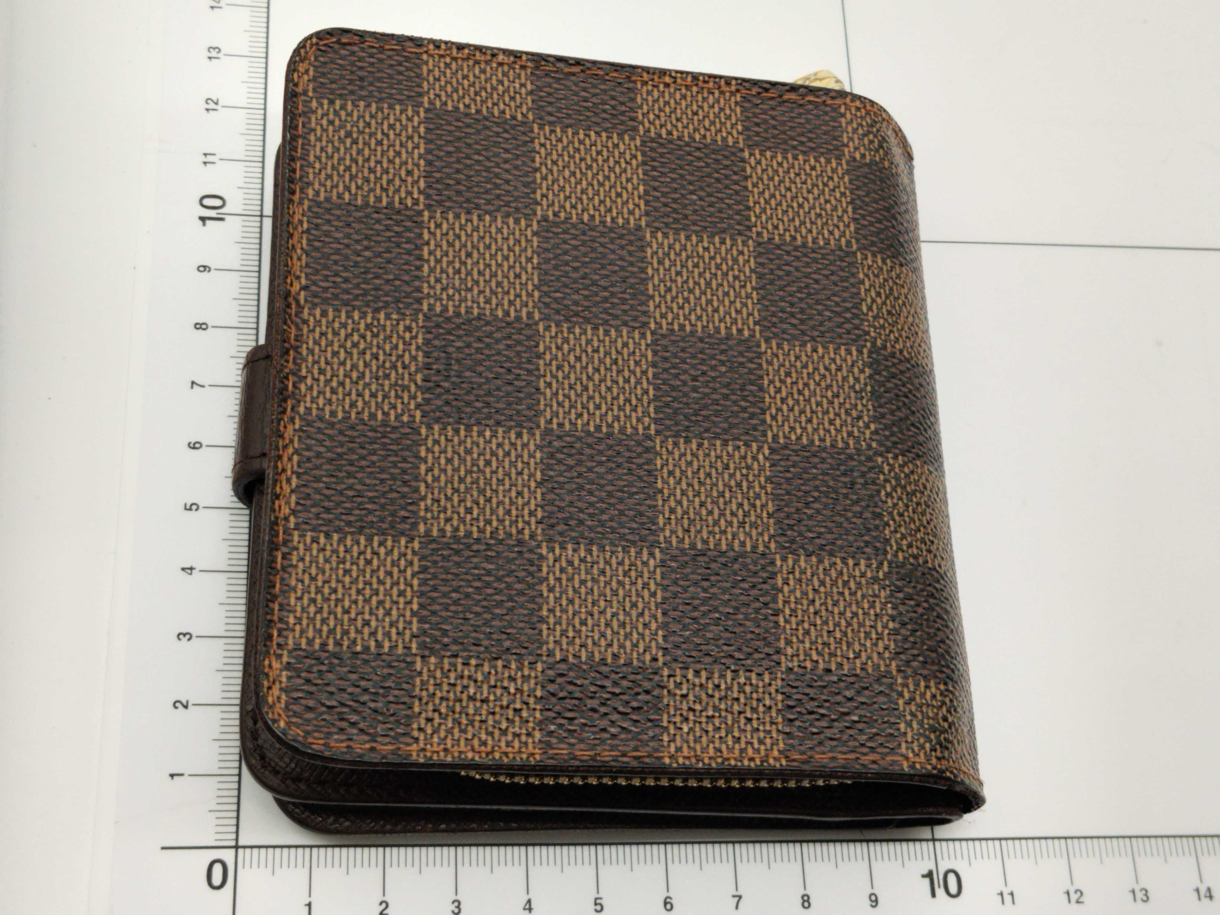 Damier Compact Zip Wallet — view 2