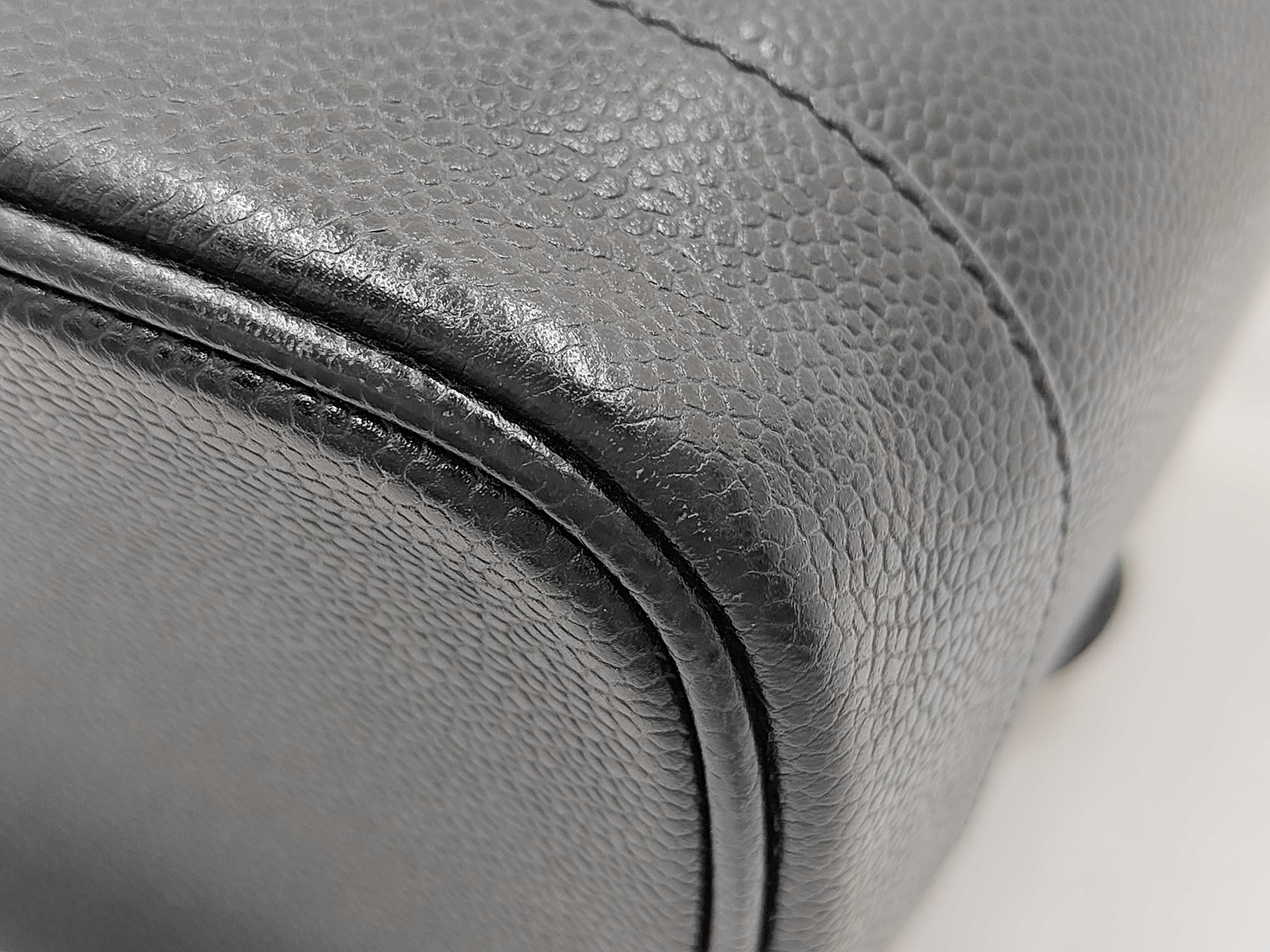 Caviar Skin Vanity Bag, Black, Series 6 — view 5