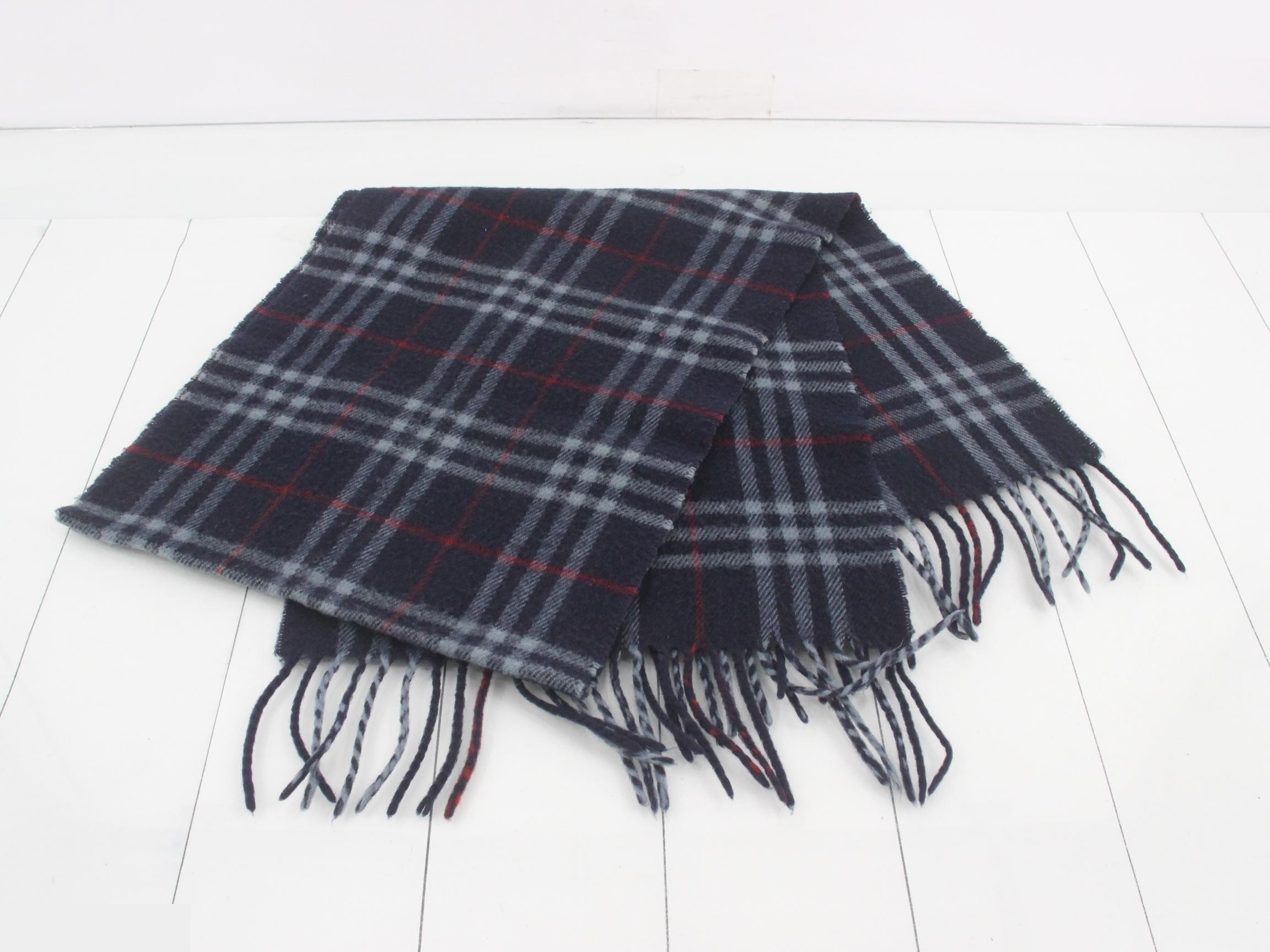 Other lines: Small items, accessories, and scarves — view 3