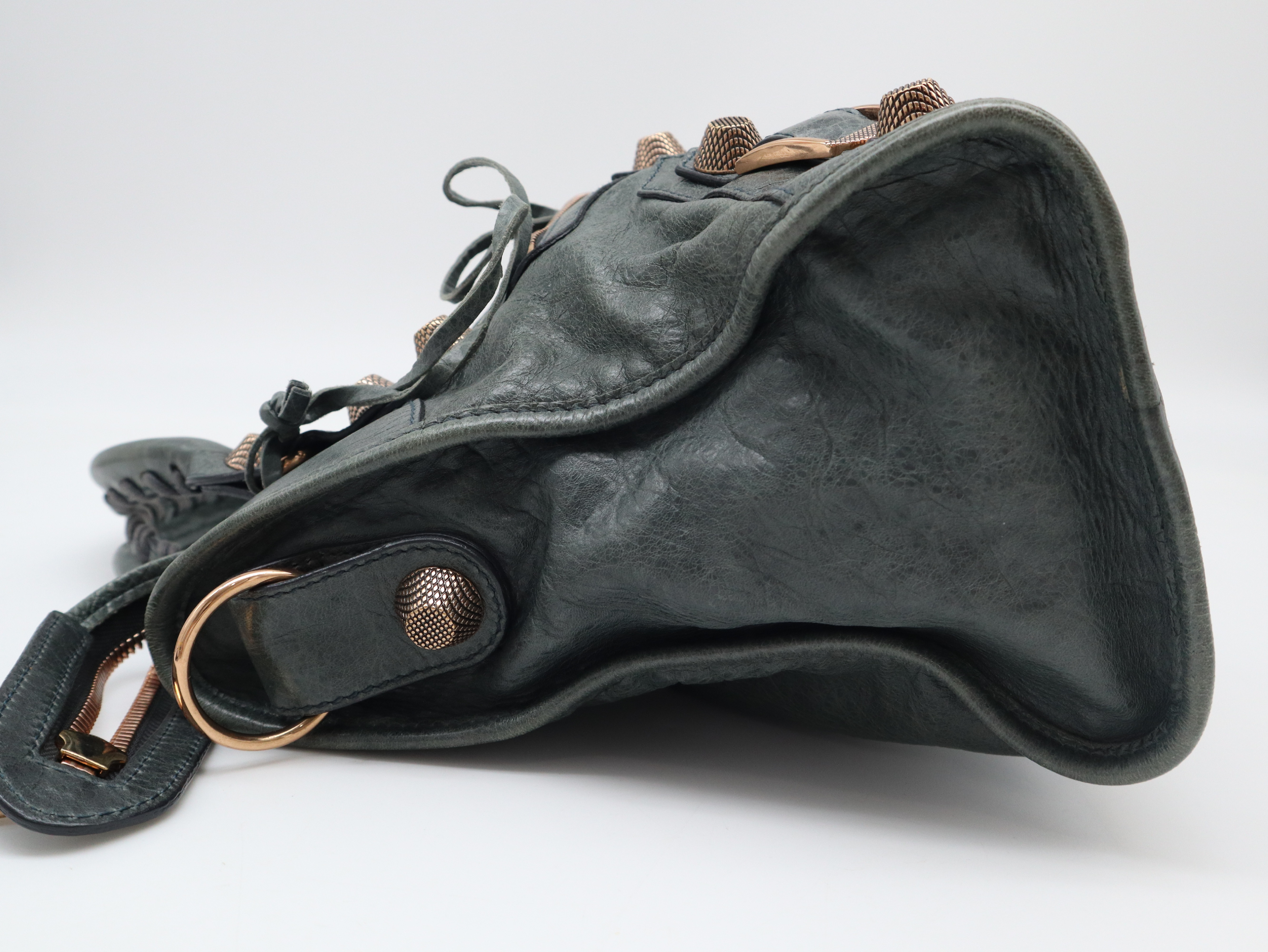 173084 Leather The Giant City 2-Way Handbag, Gray, with Shoulder Strap — view 3
