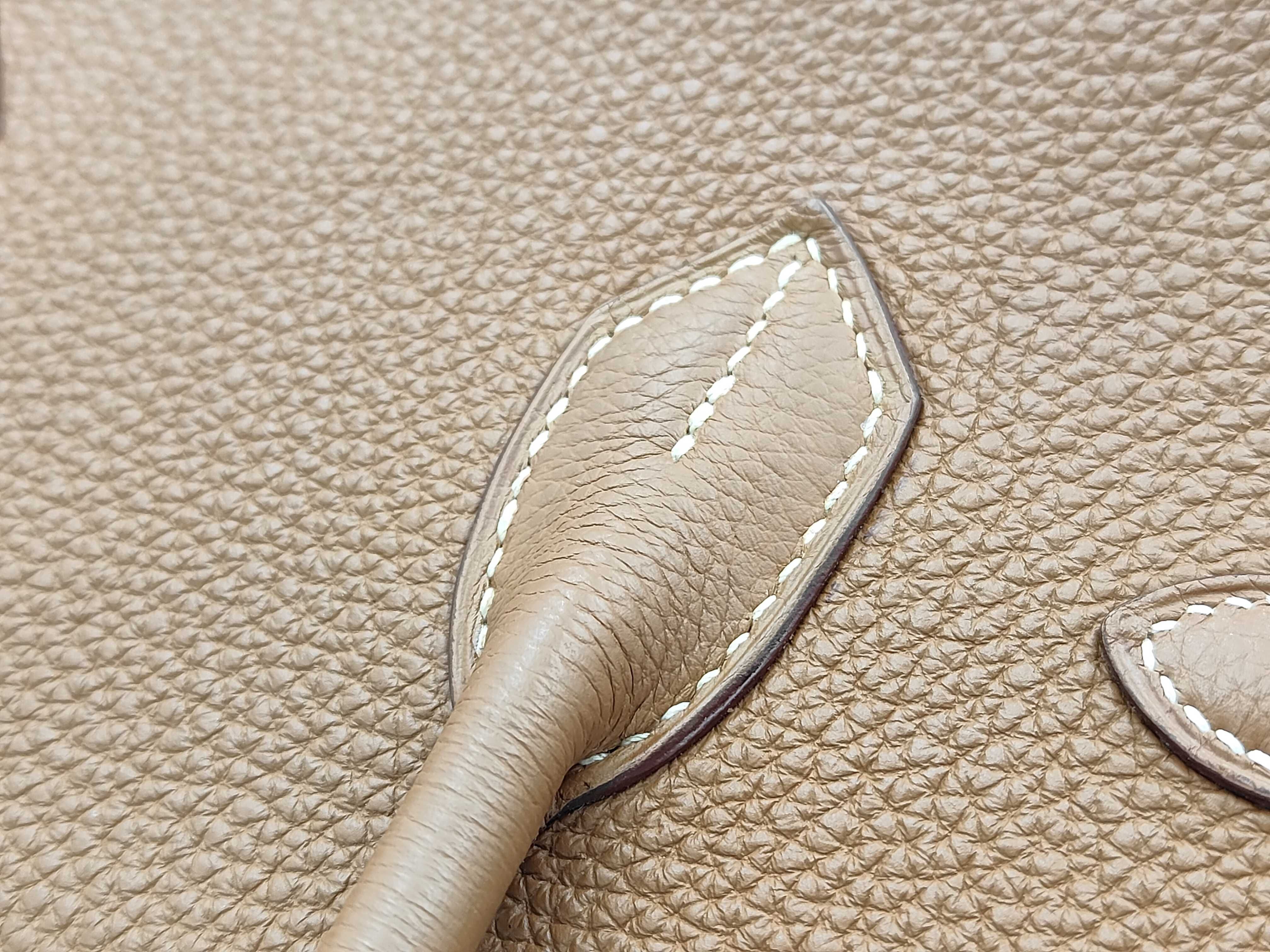 Birkin 30 Gold Togo Handbag — view 5
