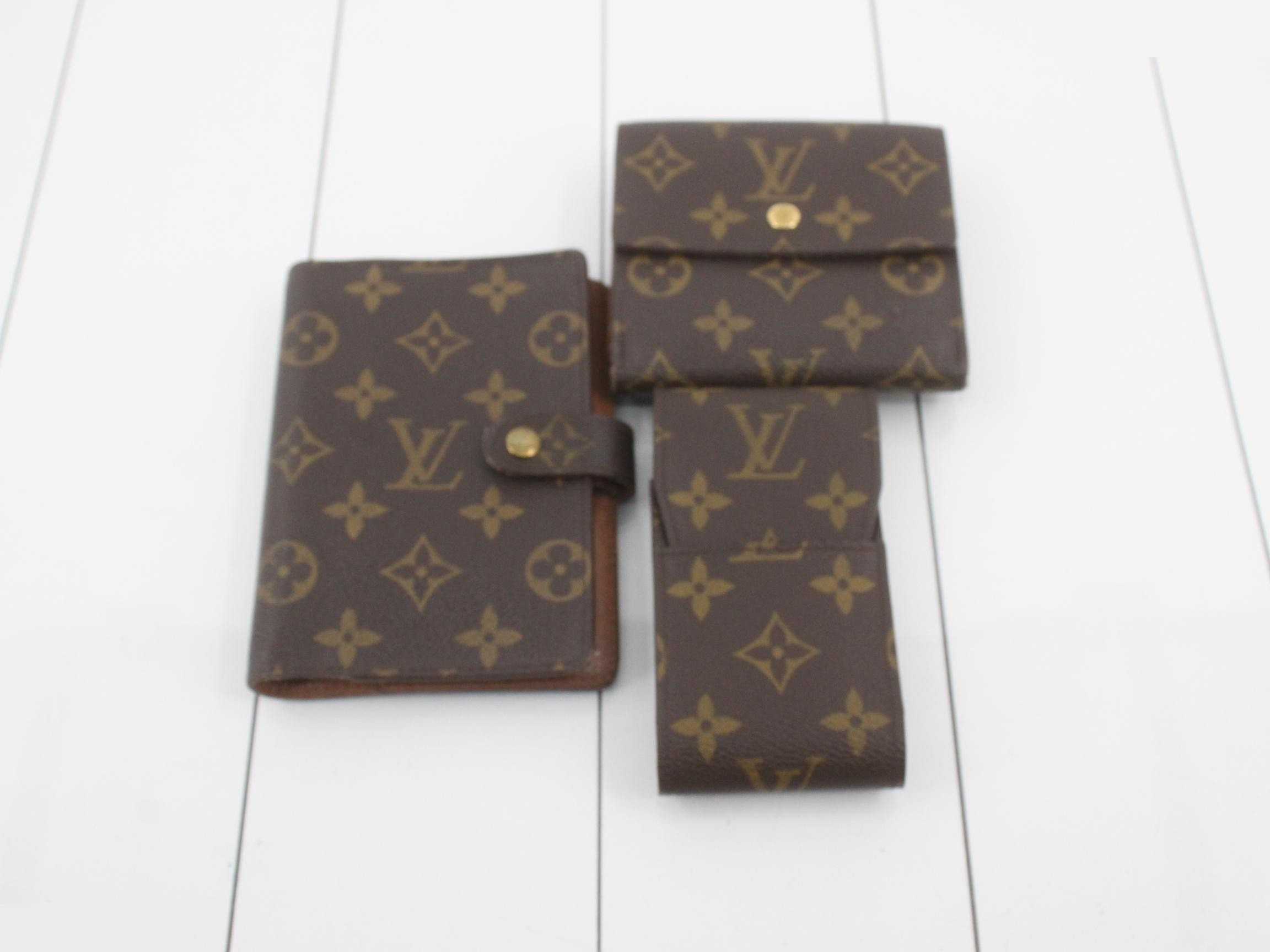 5 items - Wallets, key cases, etc. - BULK SALE - Bundle - M61652 M63024 — view 2