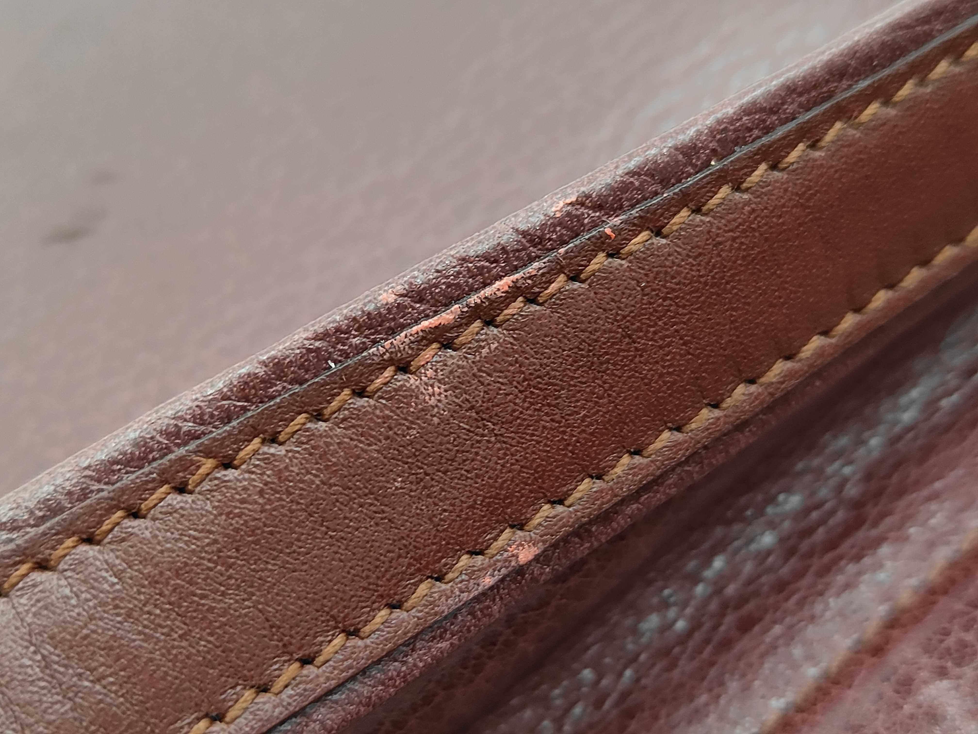 Must Shoulder Bag, Leather, Bordeaux — view 11