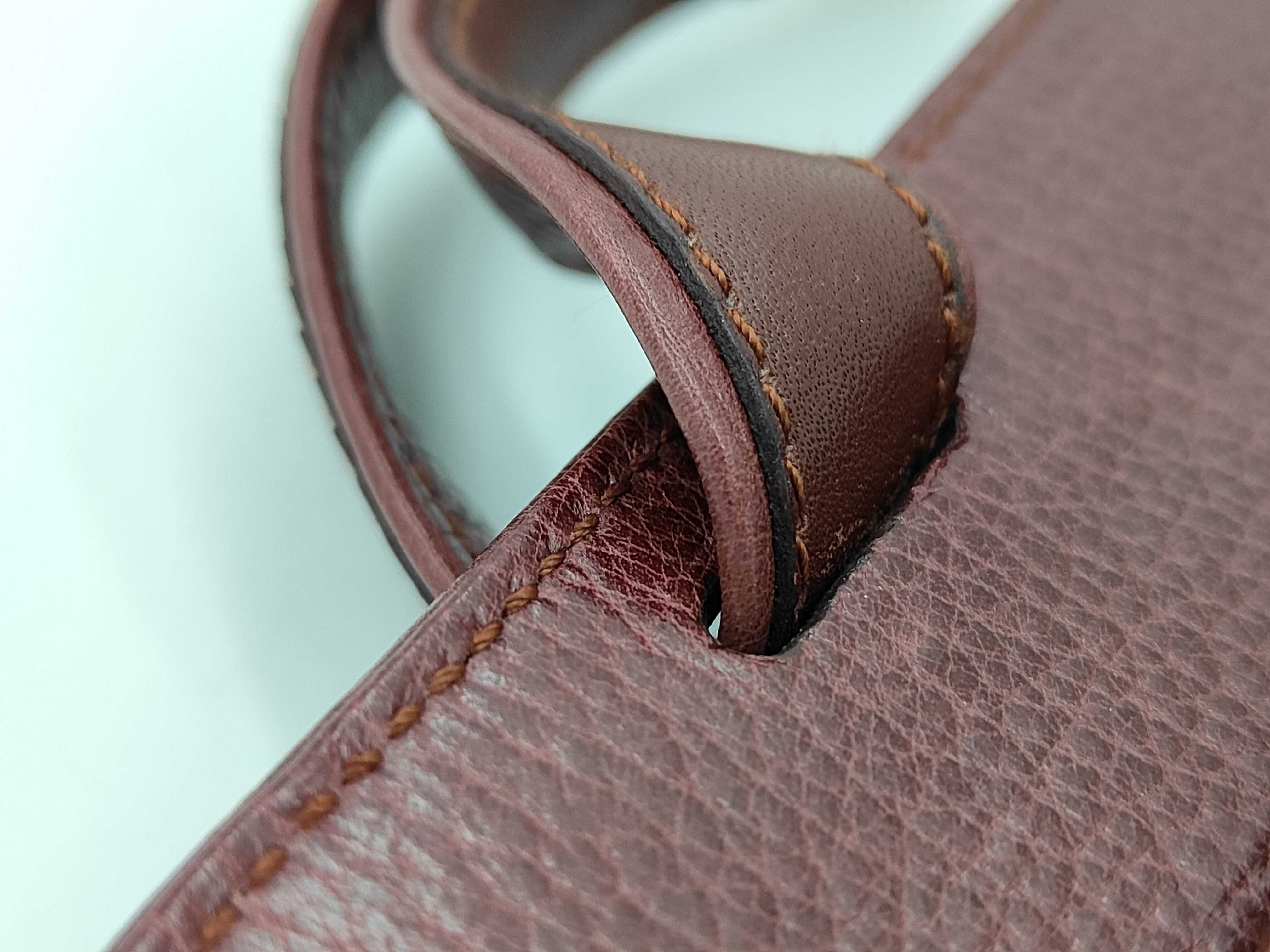 Must Shoulder Bag, Leather, Bordeaux — view 3