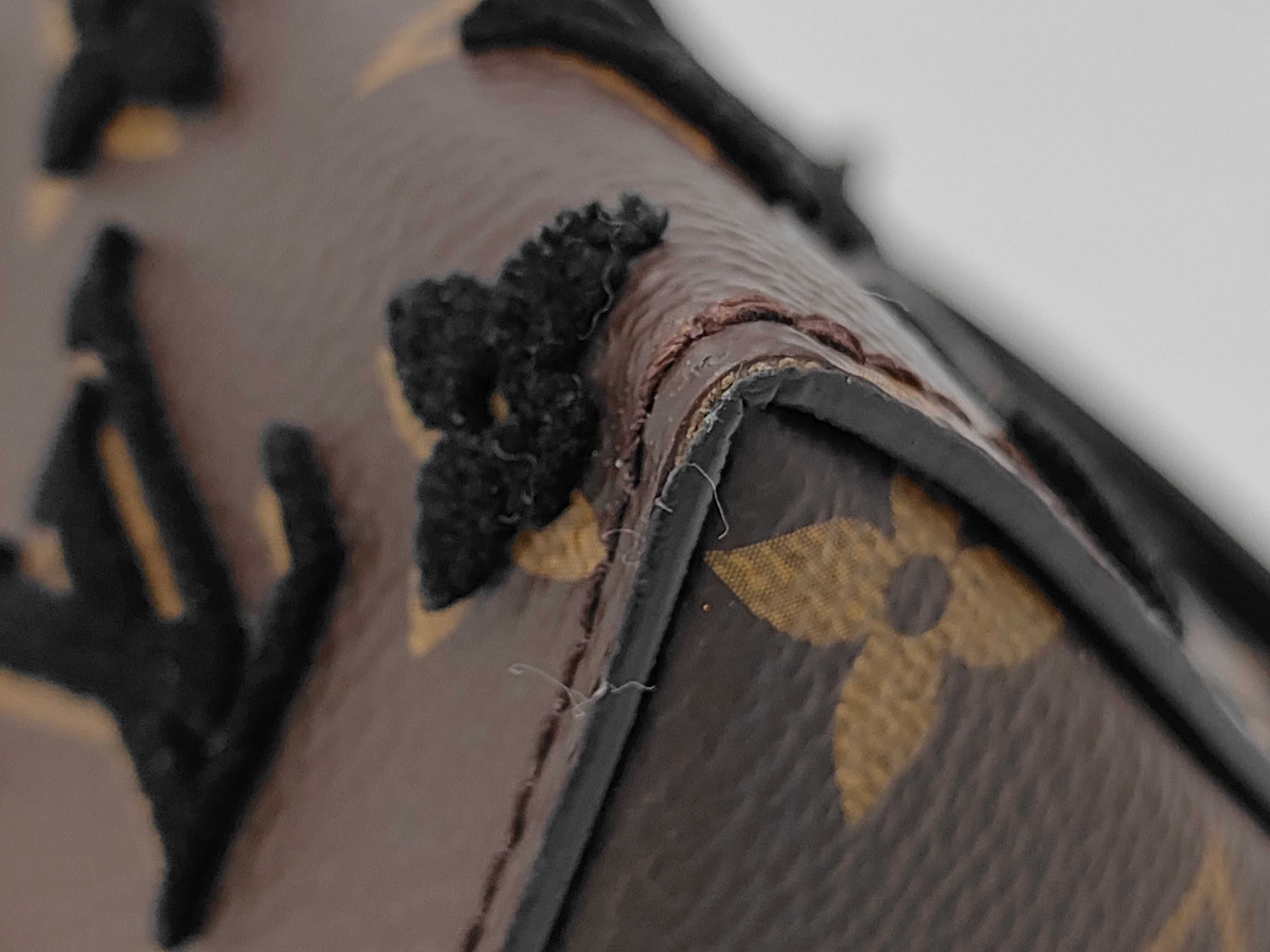 Tuftage Triangle Shoulder Bag — view 7