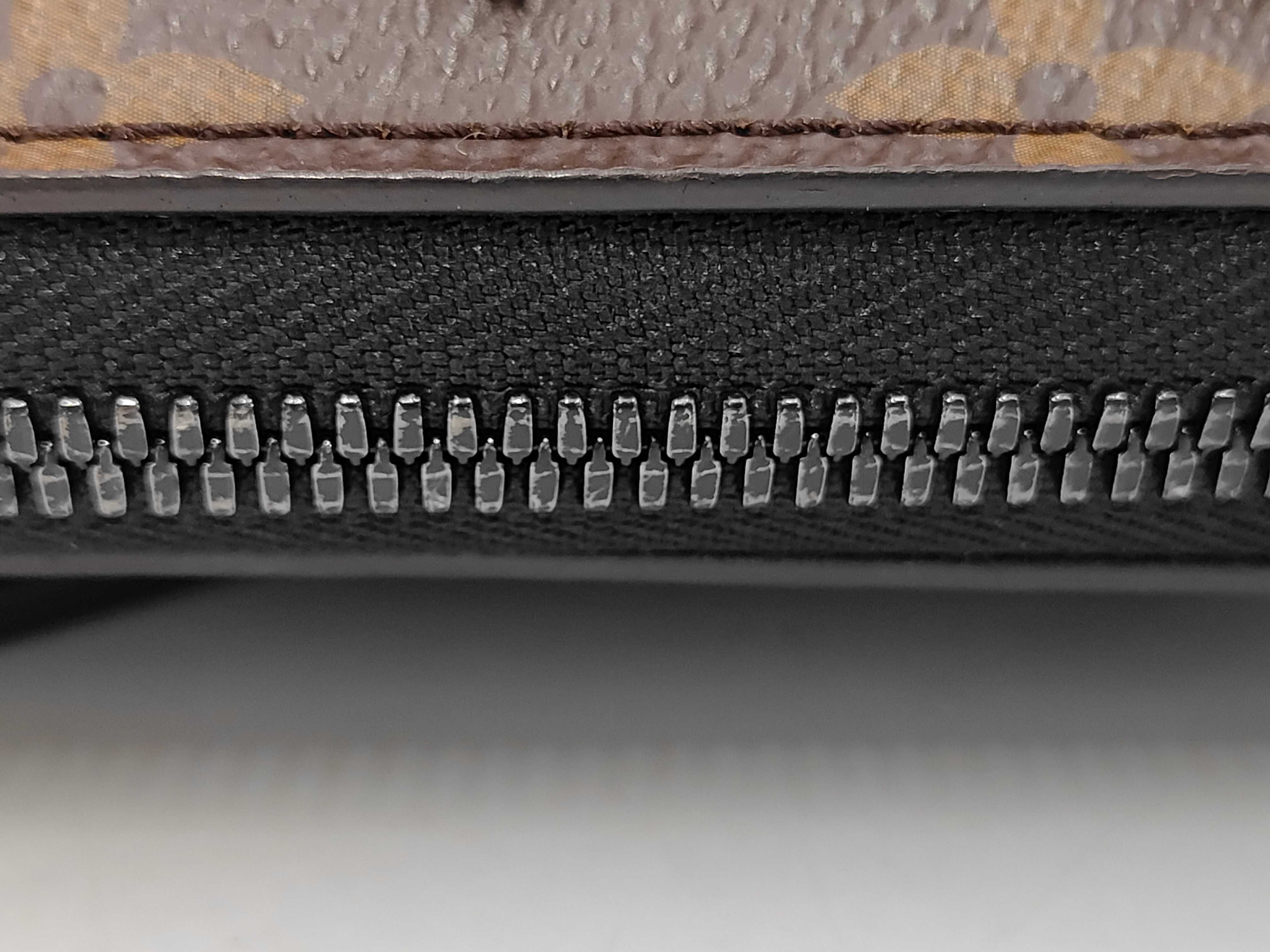 Tuftage Triangle Shoulder Bag — view 8
