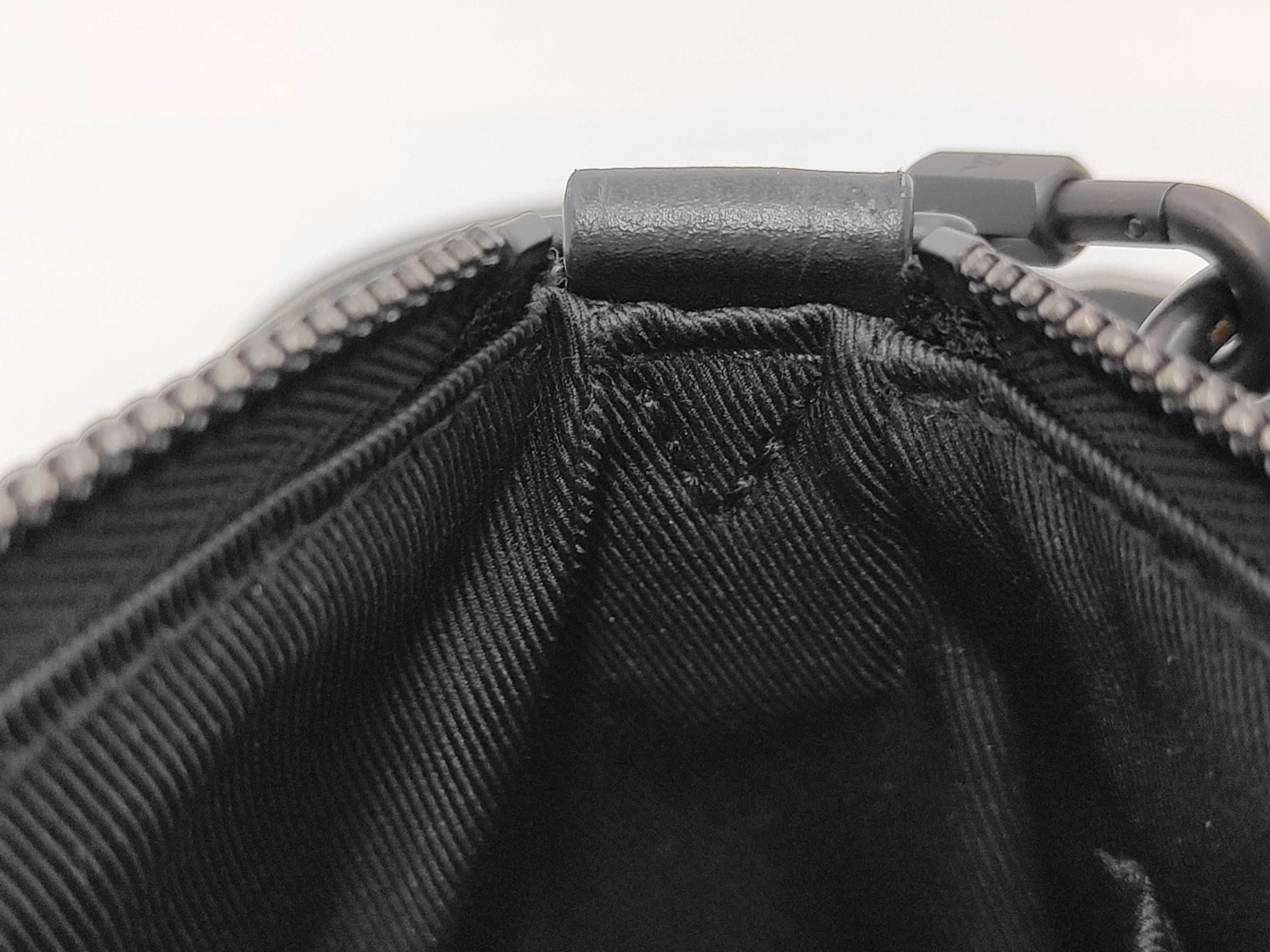 Tuftage Triangle Shoulder Bag — view 9