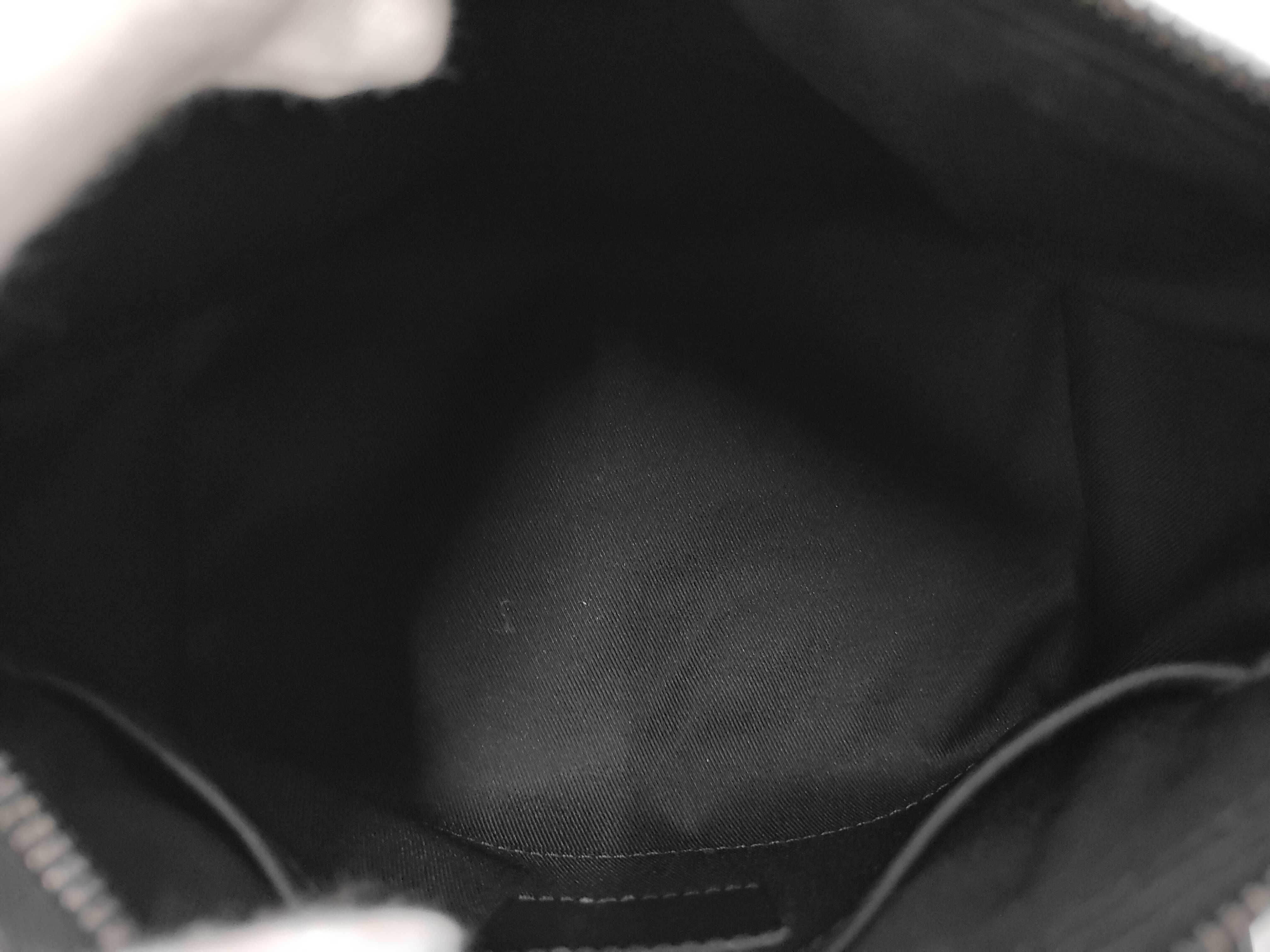 Tuftage Triangle Shoulder Bag — view 10