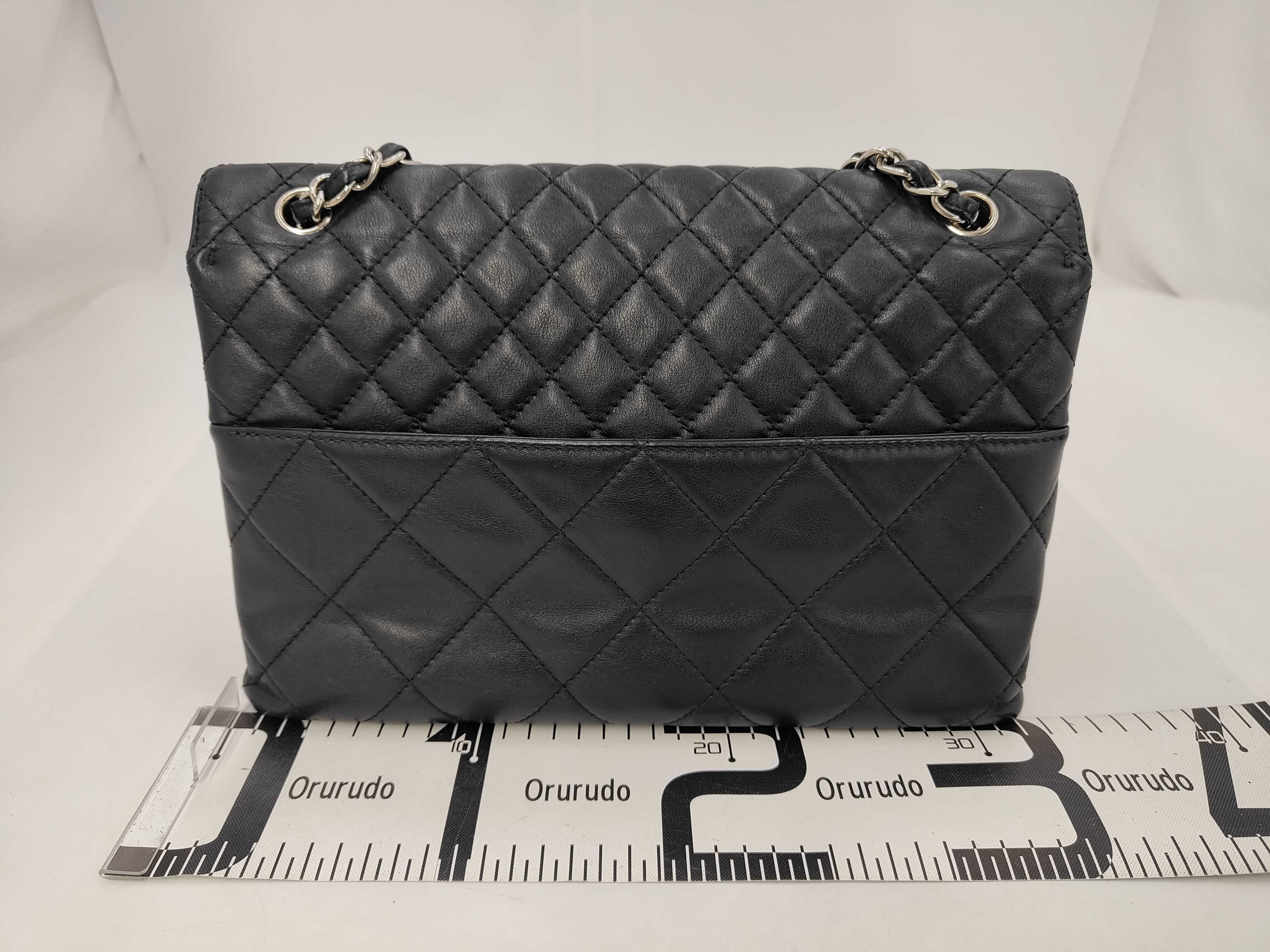 Matelassé Double Chain Shoulder Bag, Lambskin, Black, Silver Hardware, 15828133, Seal, 32x23x9cm, Shoulder Strap Approx. 60-100cm, Shoulder Bag — view 2
