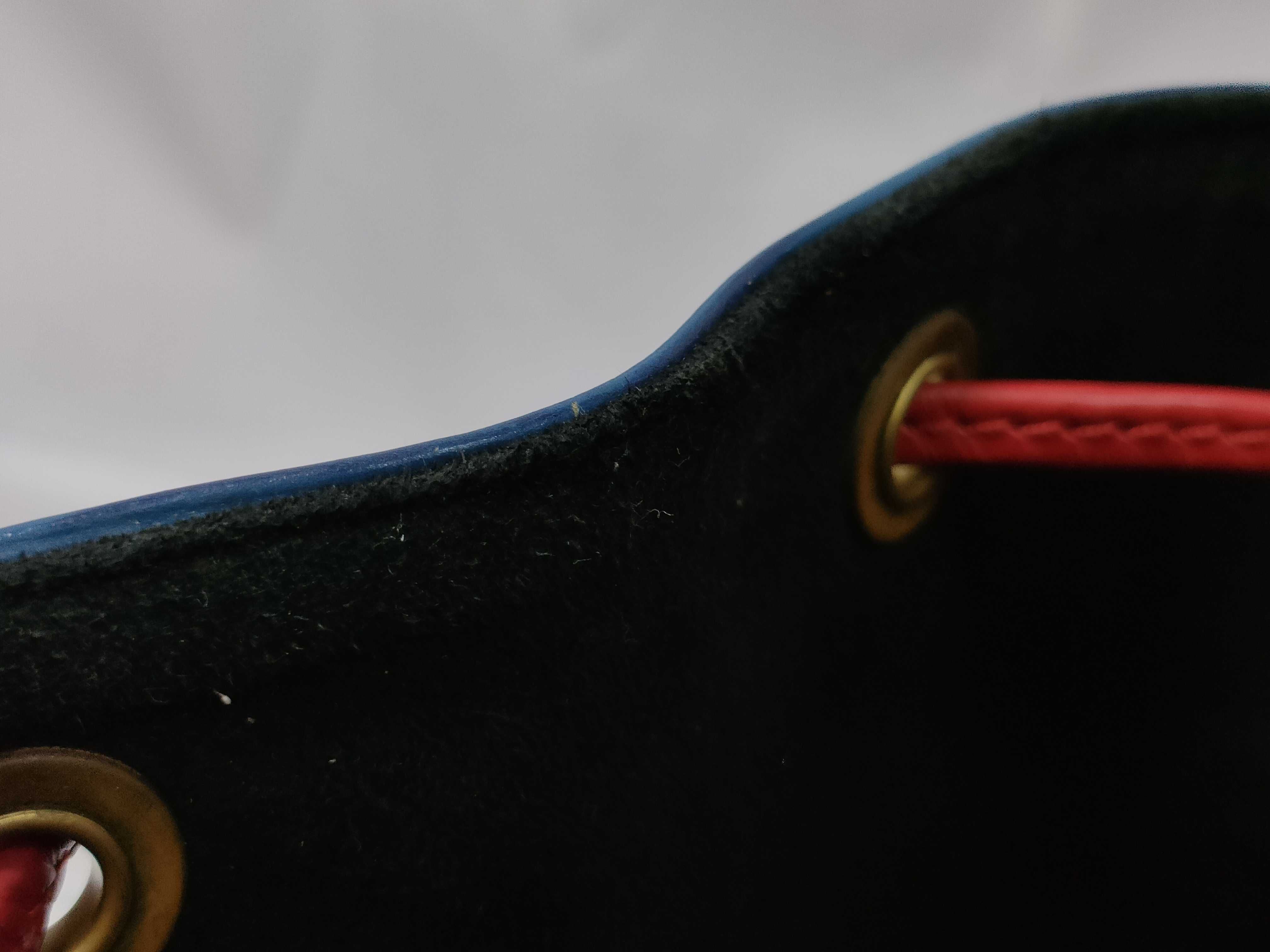 Epi Noé Shoulder Bag — view 13