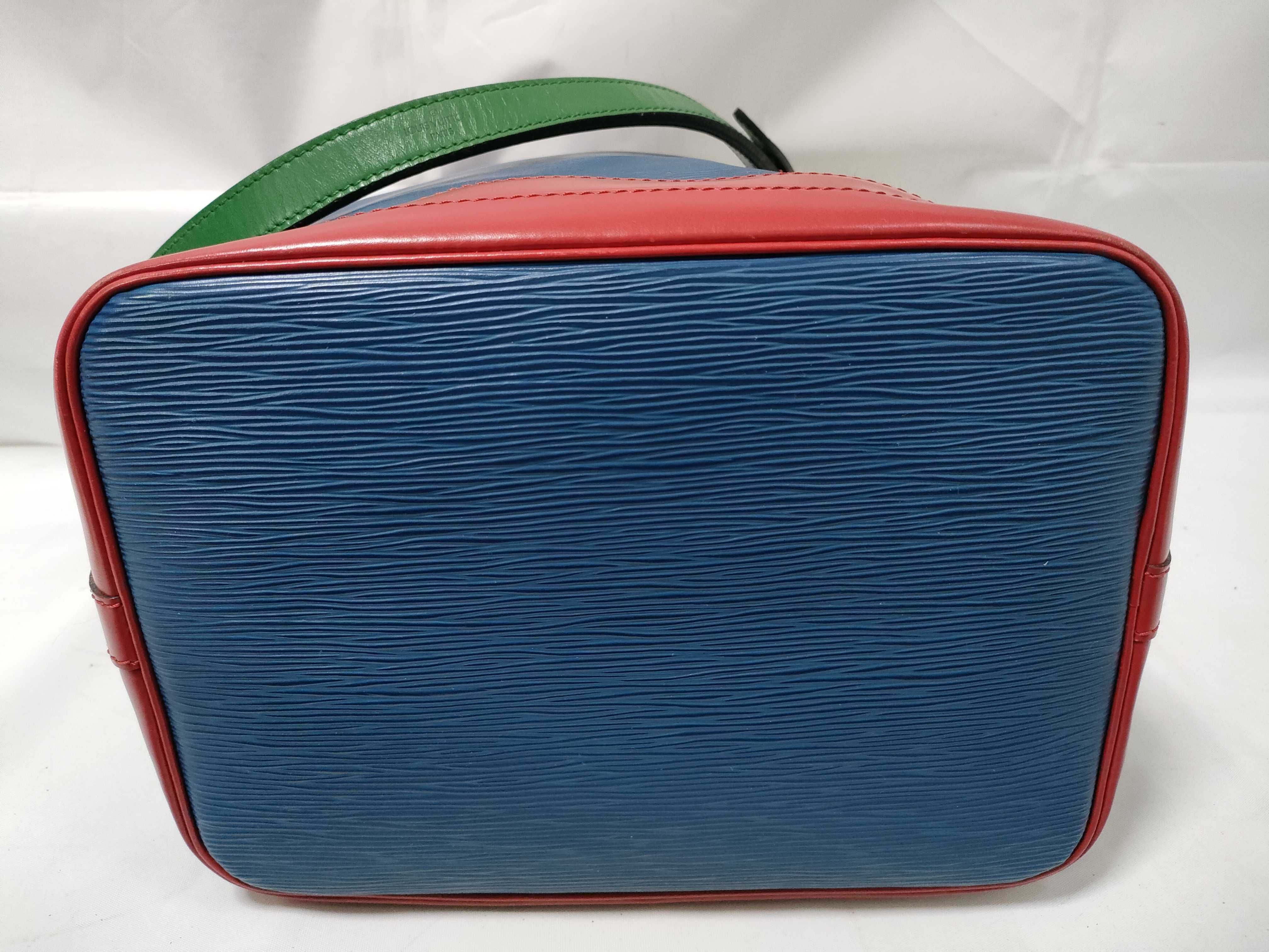 Epi Noé Shoulder Bag — view 7
