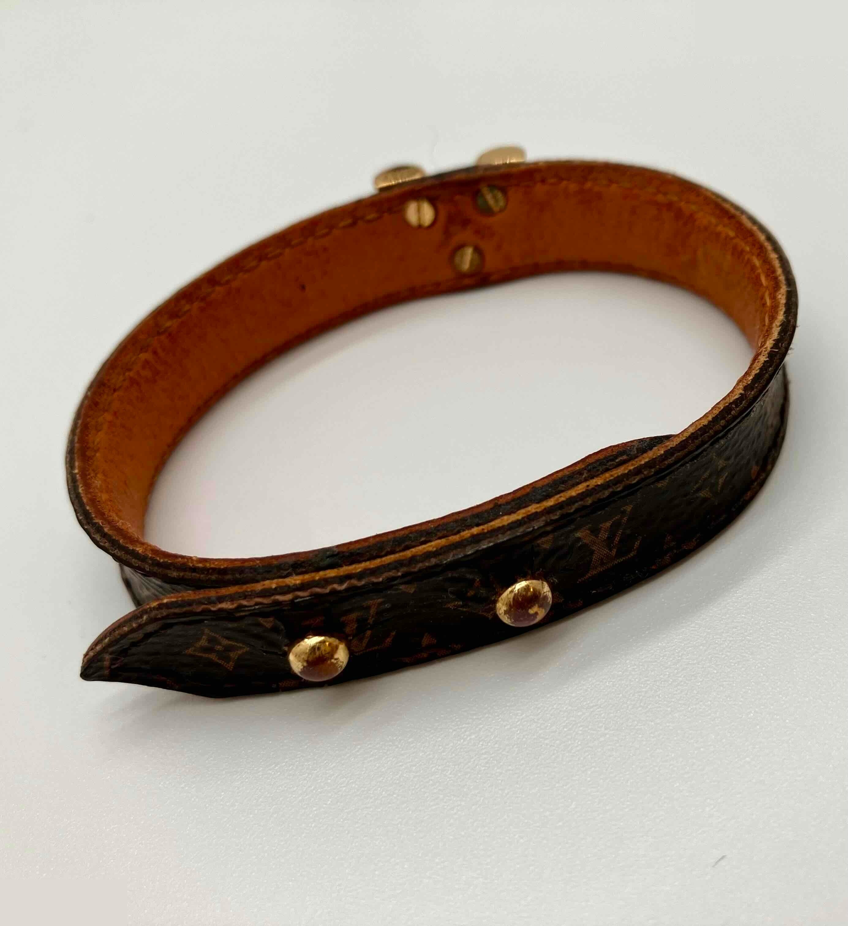 Monogram bangle, wrist circumference approximately 15 cm — view 2