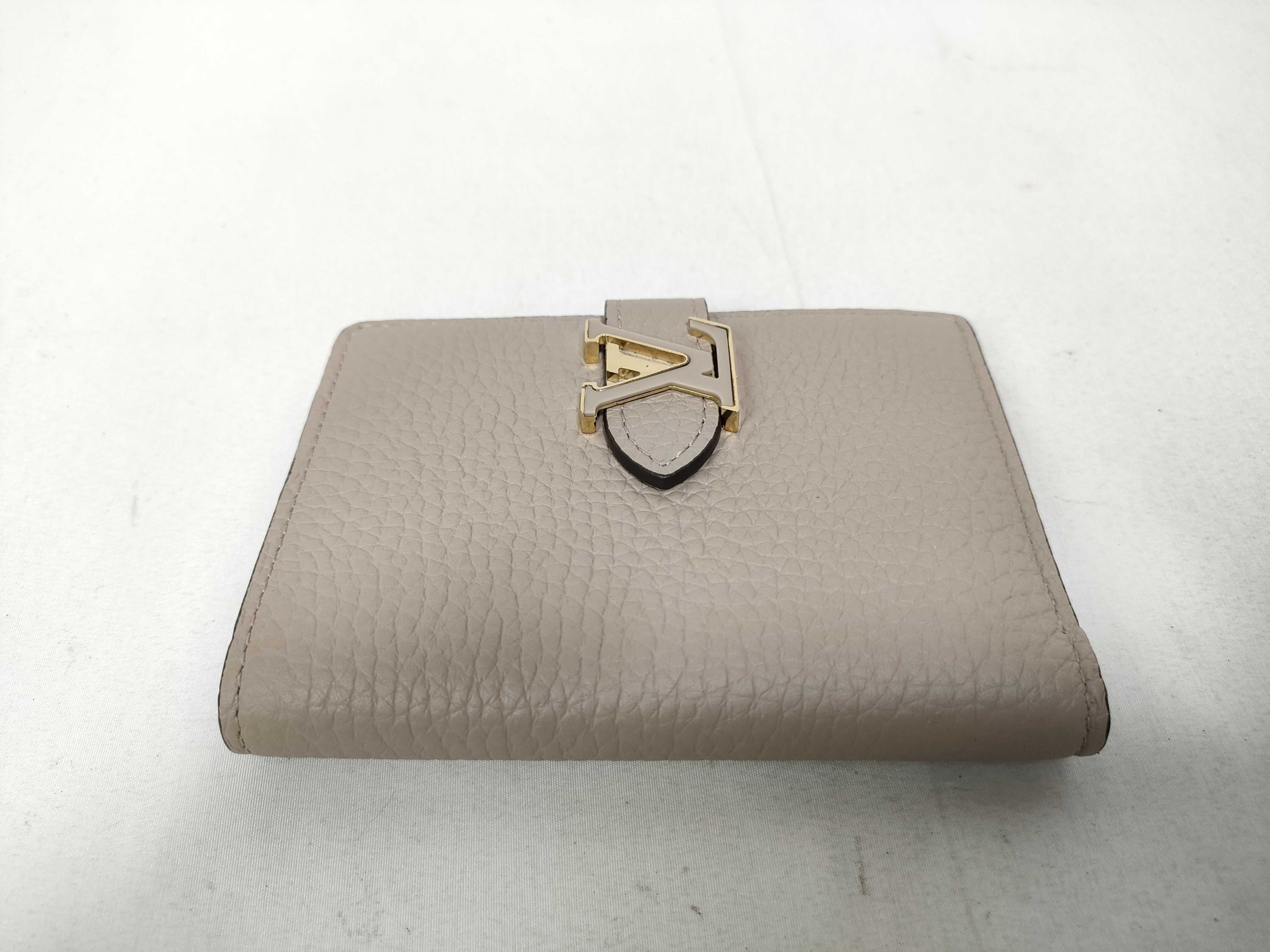 Wallet Taurillon LV Vertical Wallet Compact M82198 Galet Wallet — view 7