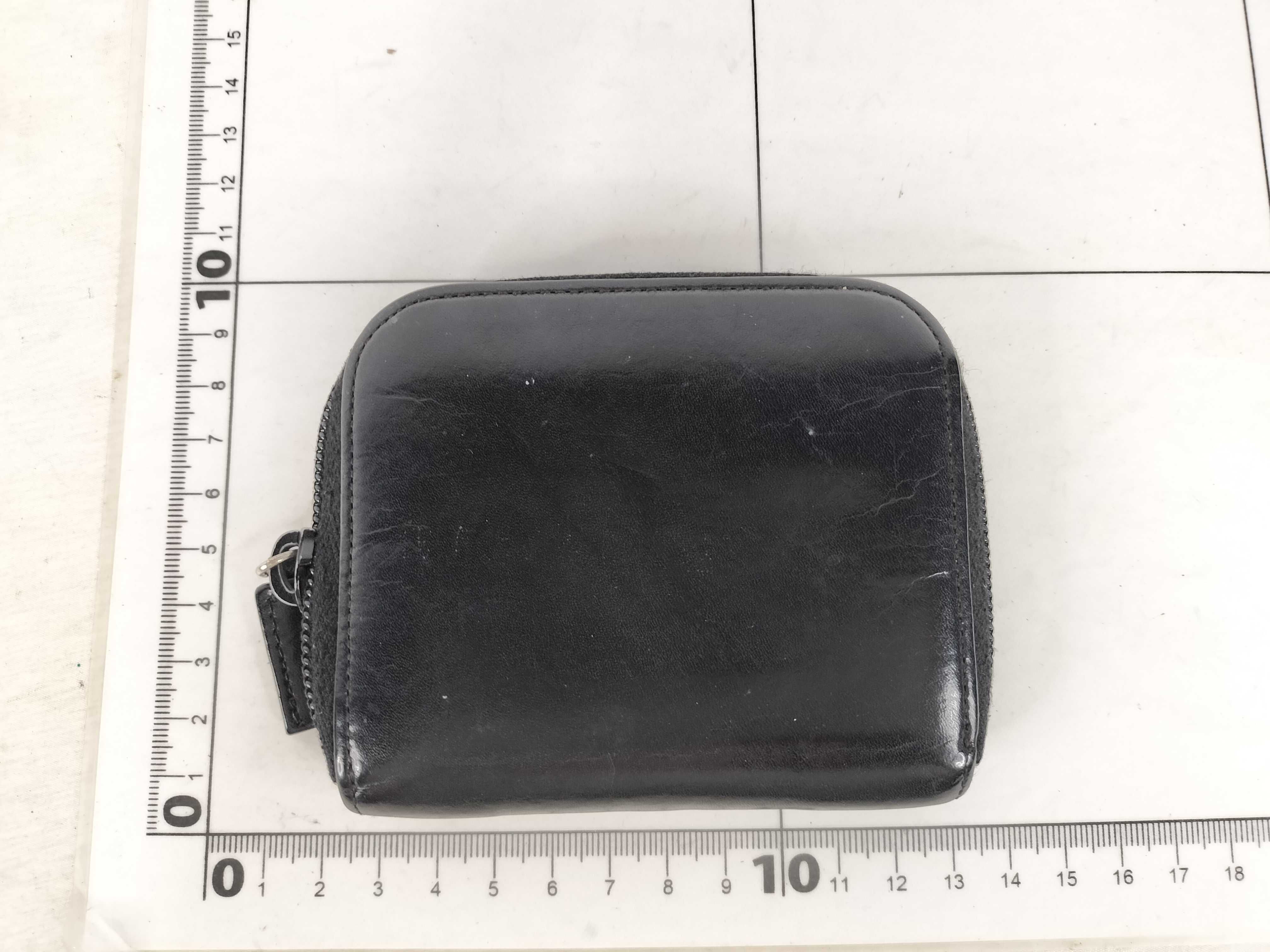Leather Round Zipper Coin Case with Triangle Plate — view 2