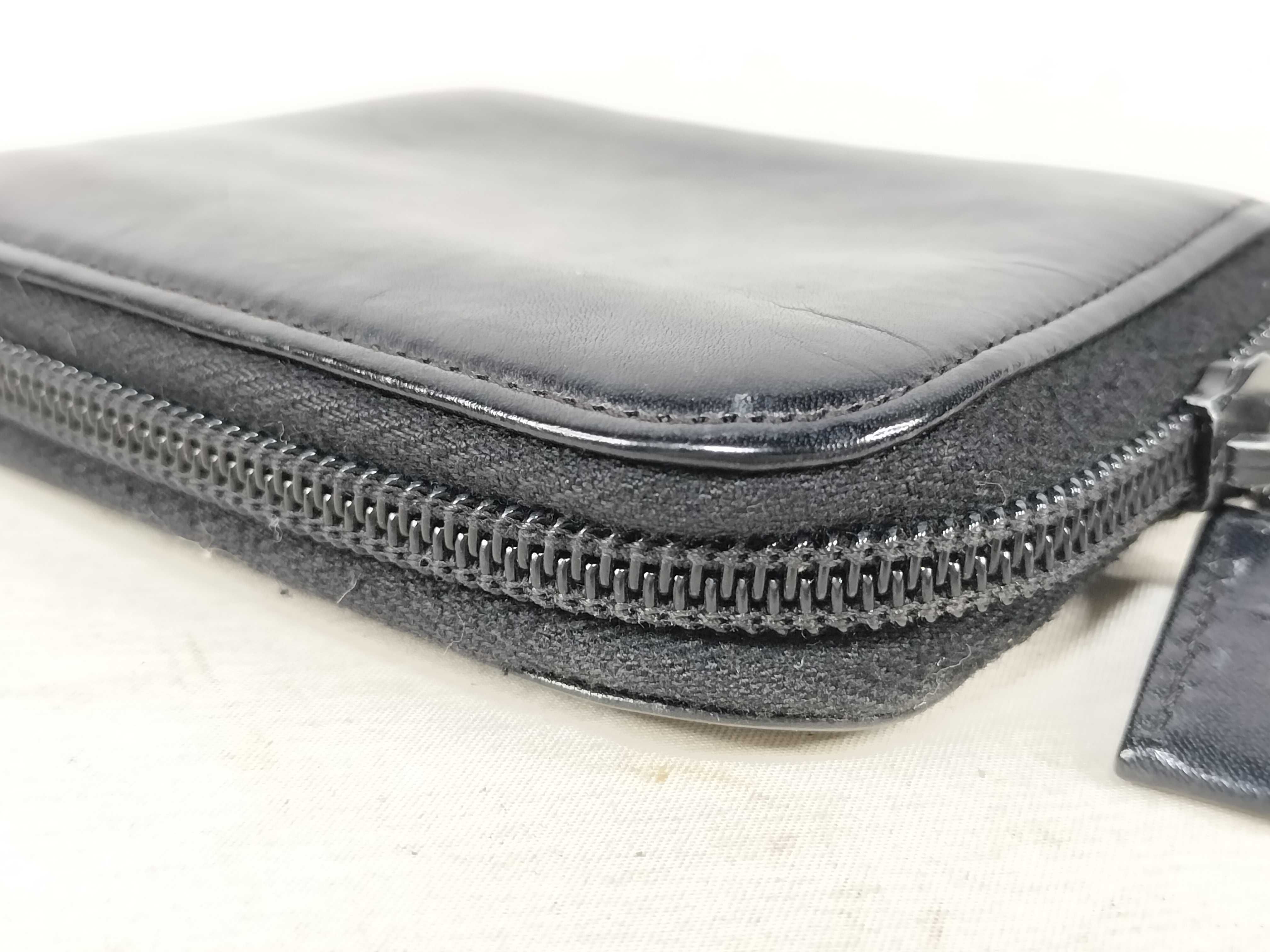 Leather Round Zipper Coin Case with Triangle Plate — view 8