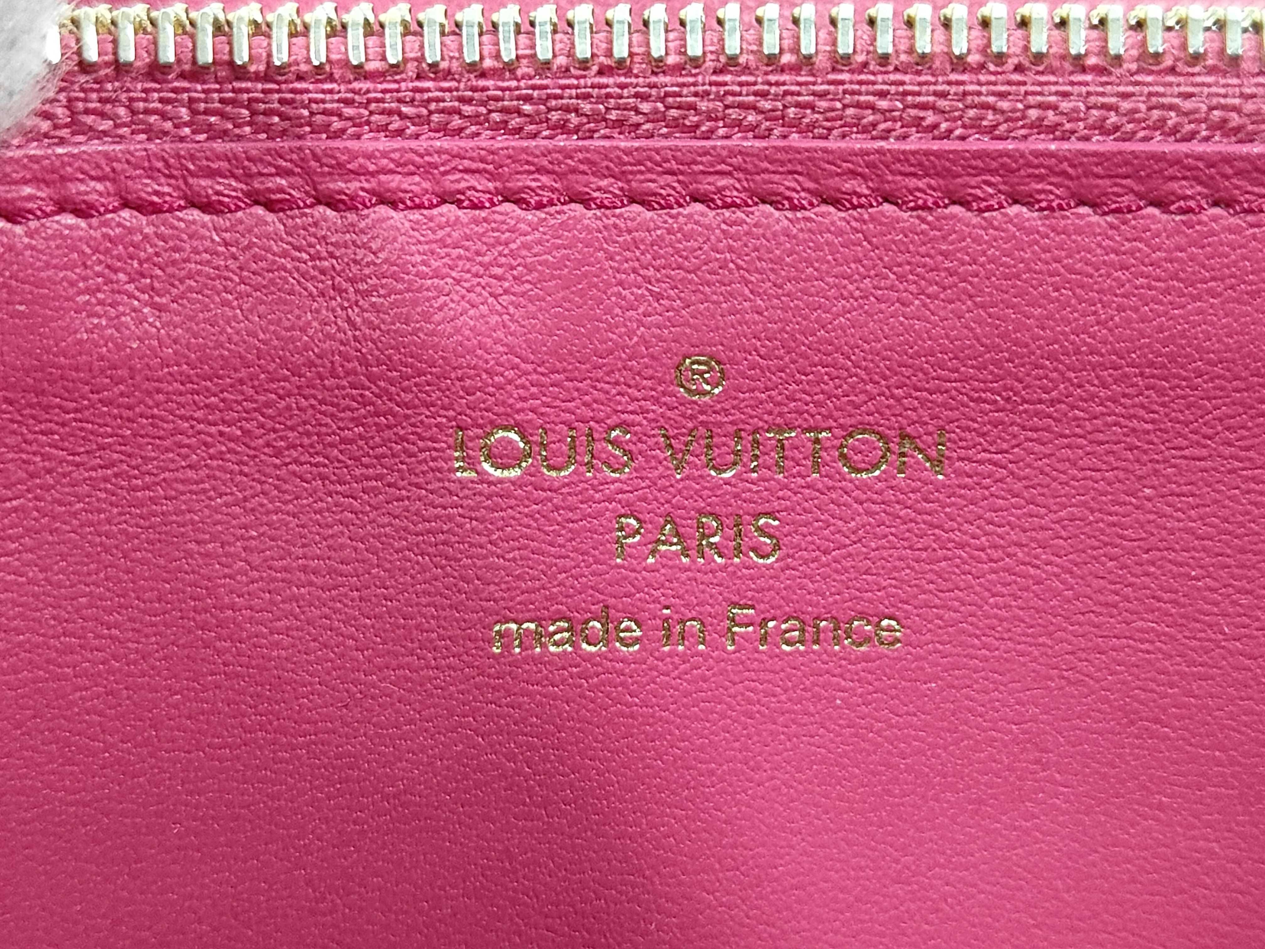 Taurillon Leather Wallet Portefeuille Capucines Black M61248 Wallet — view 8