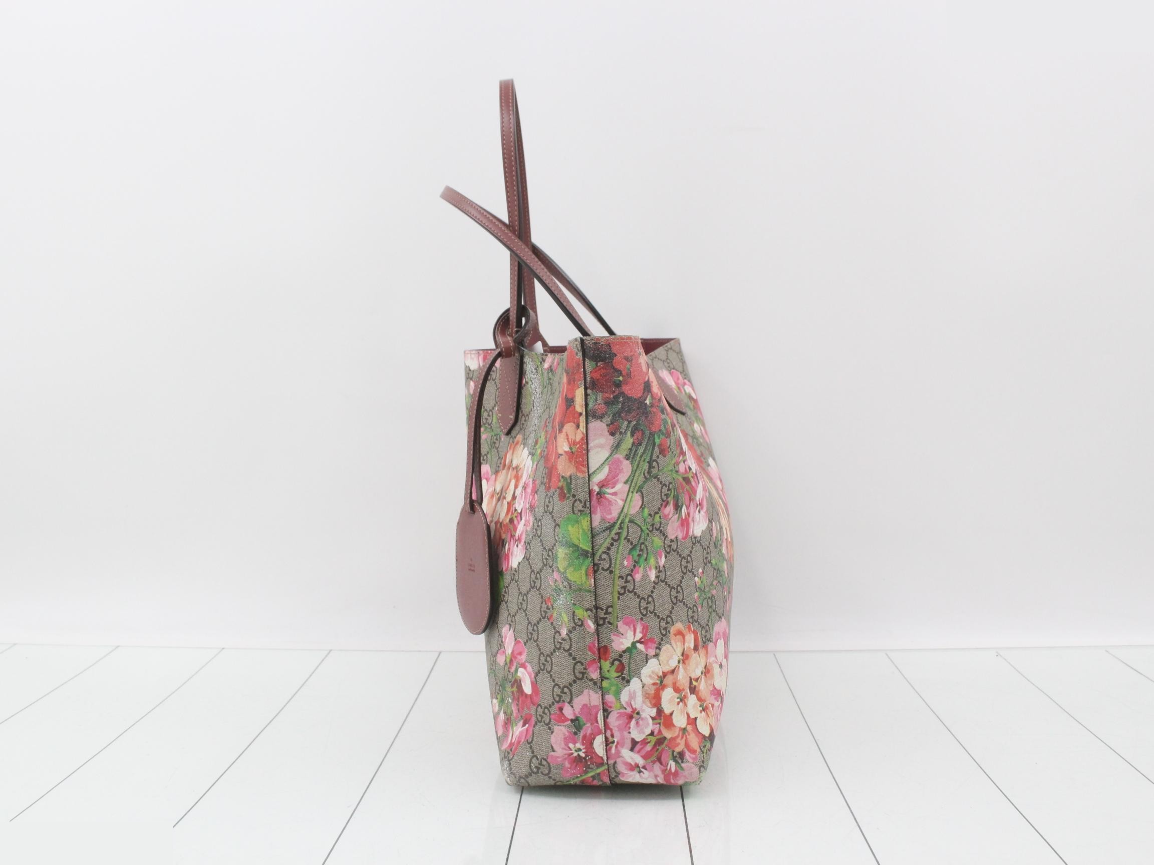 GG Supreme GG Blooms Reversible Tote Bag — view 3