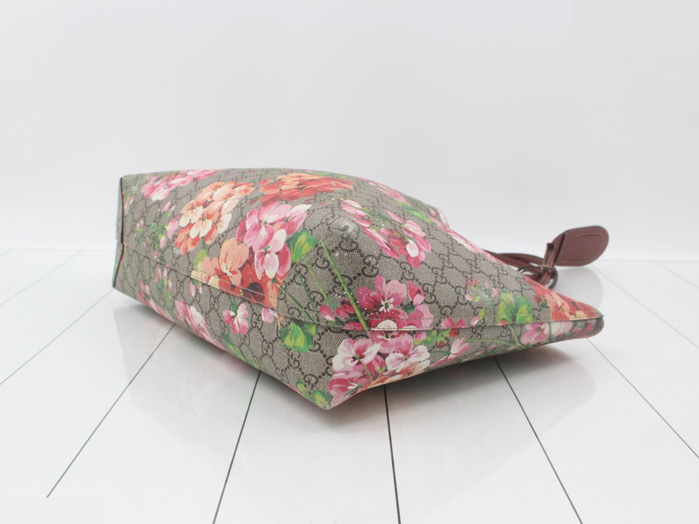 GG Supreme GG Blooms Reversible Tote Bag — view 6