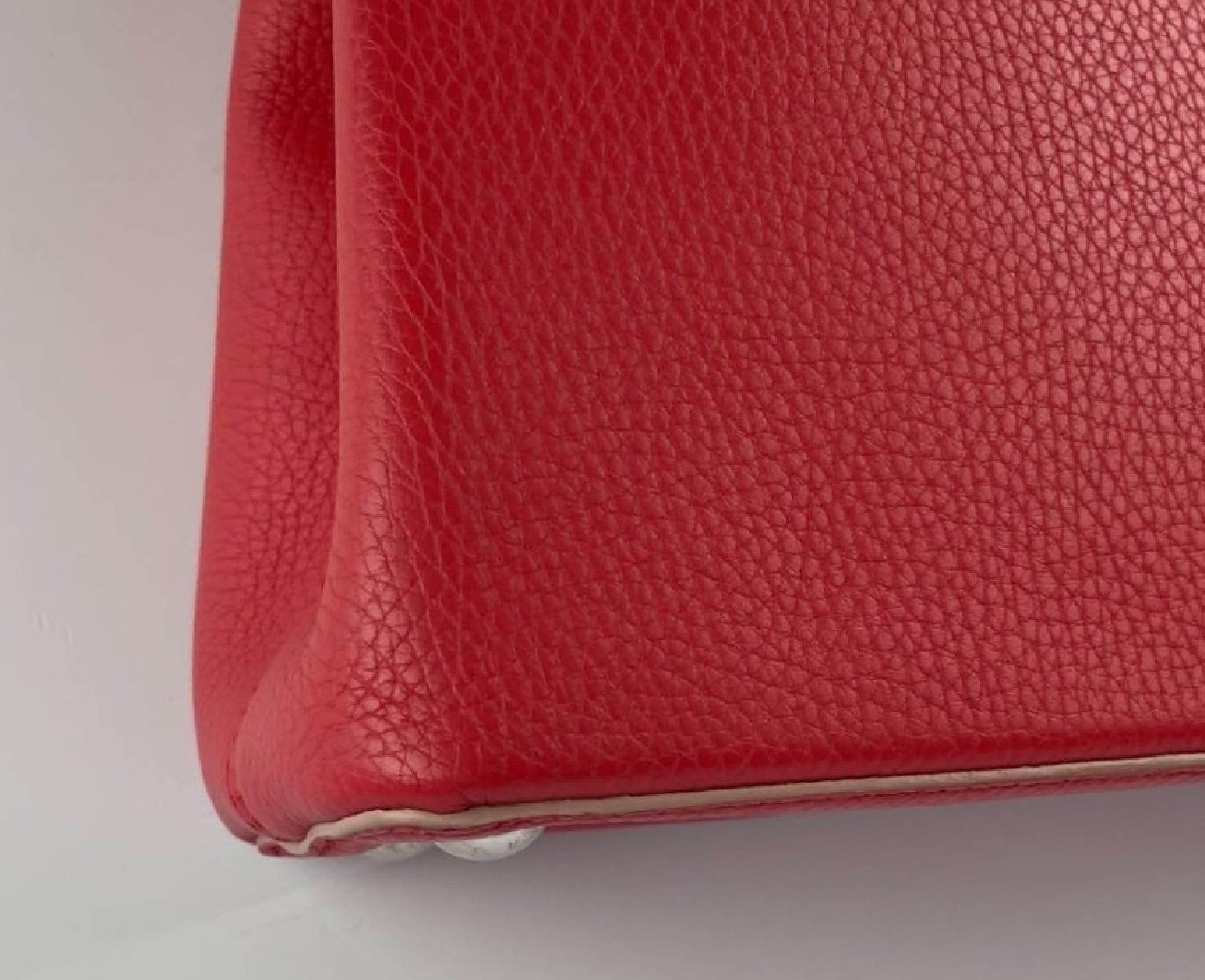 Capucines 2-Way Shoulder Bag, Leather, Red Shoulder Bag — view 4