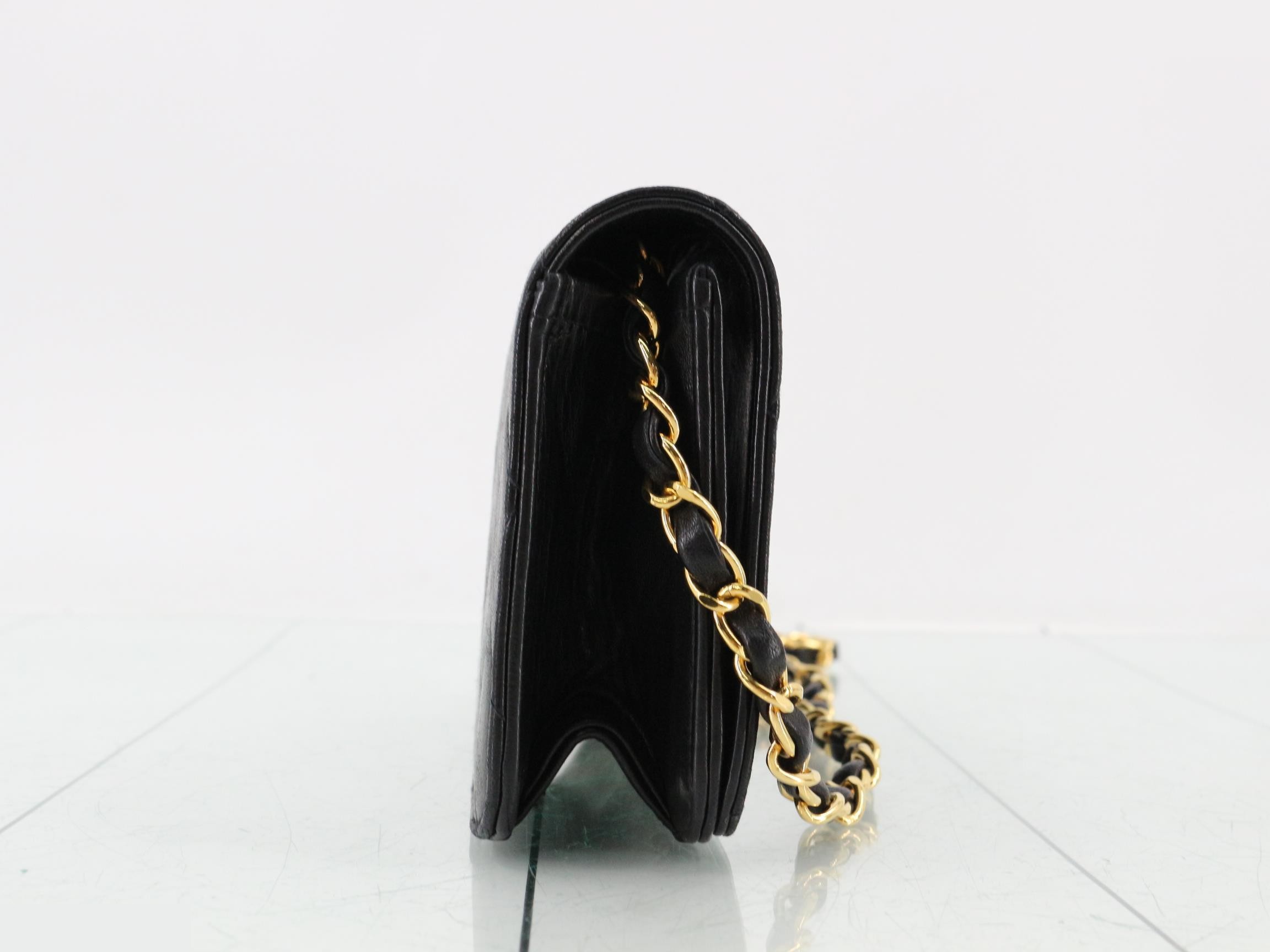 Matelassé (bag) - Shoulder bag — view 4