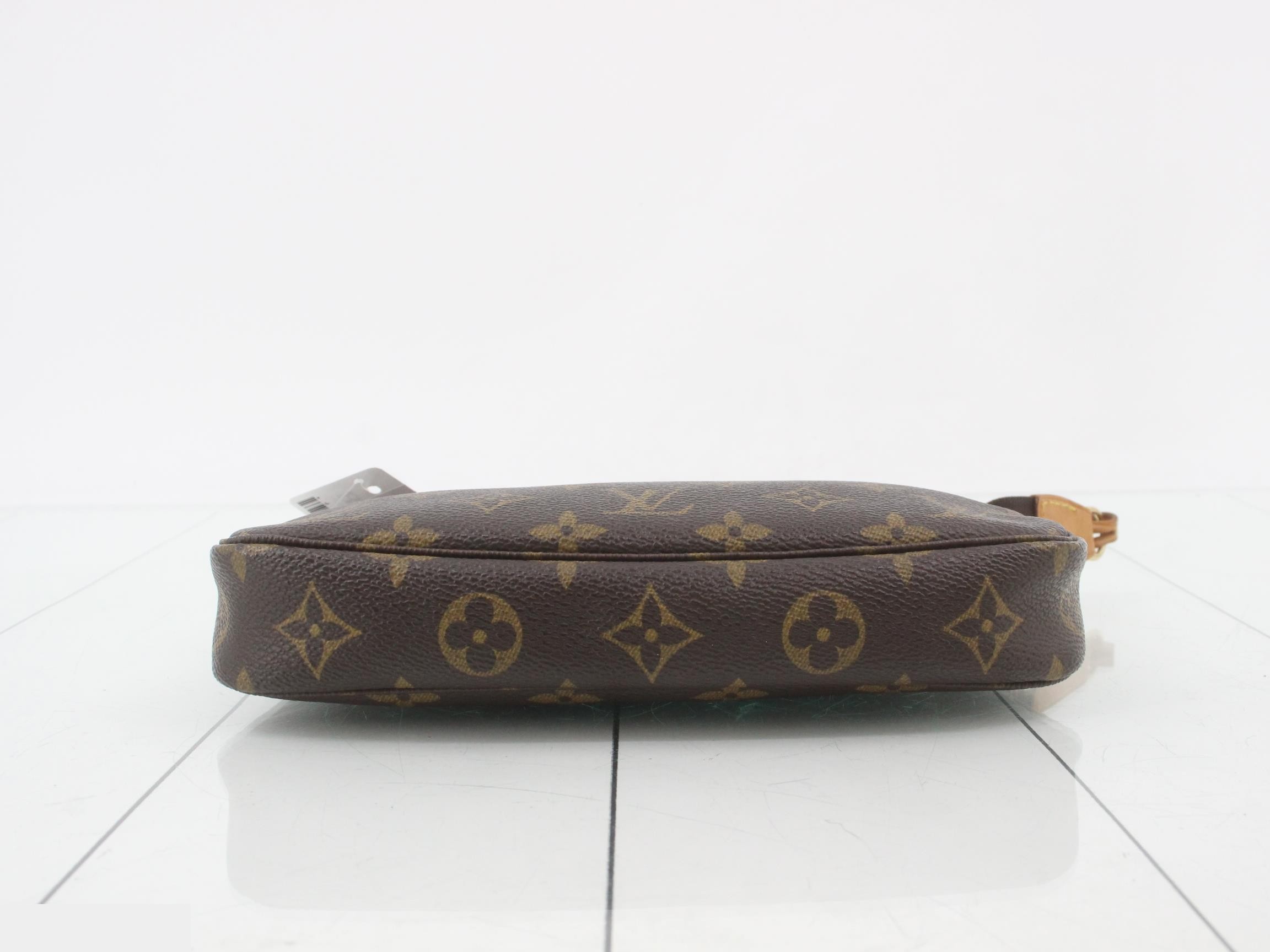 Monogram Pochette Accessoires — view 3