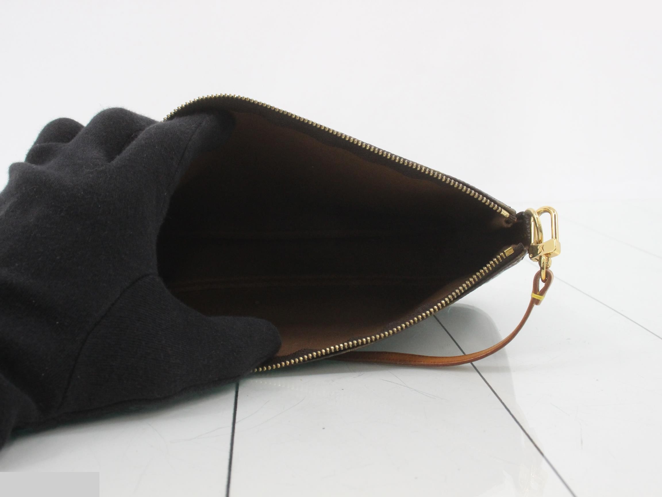 Monogram Pochette Accessoires — view 4