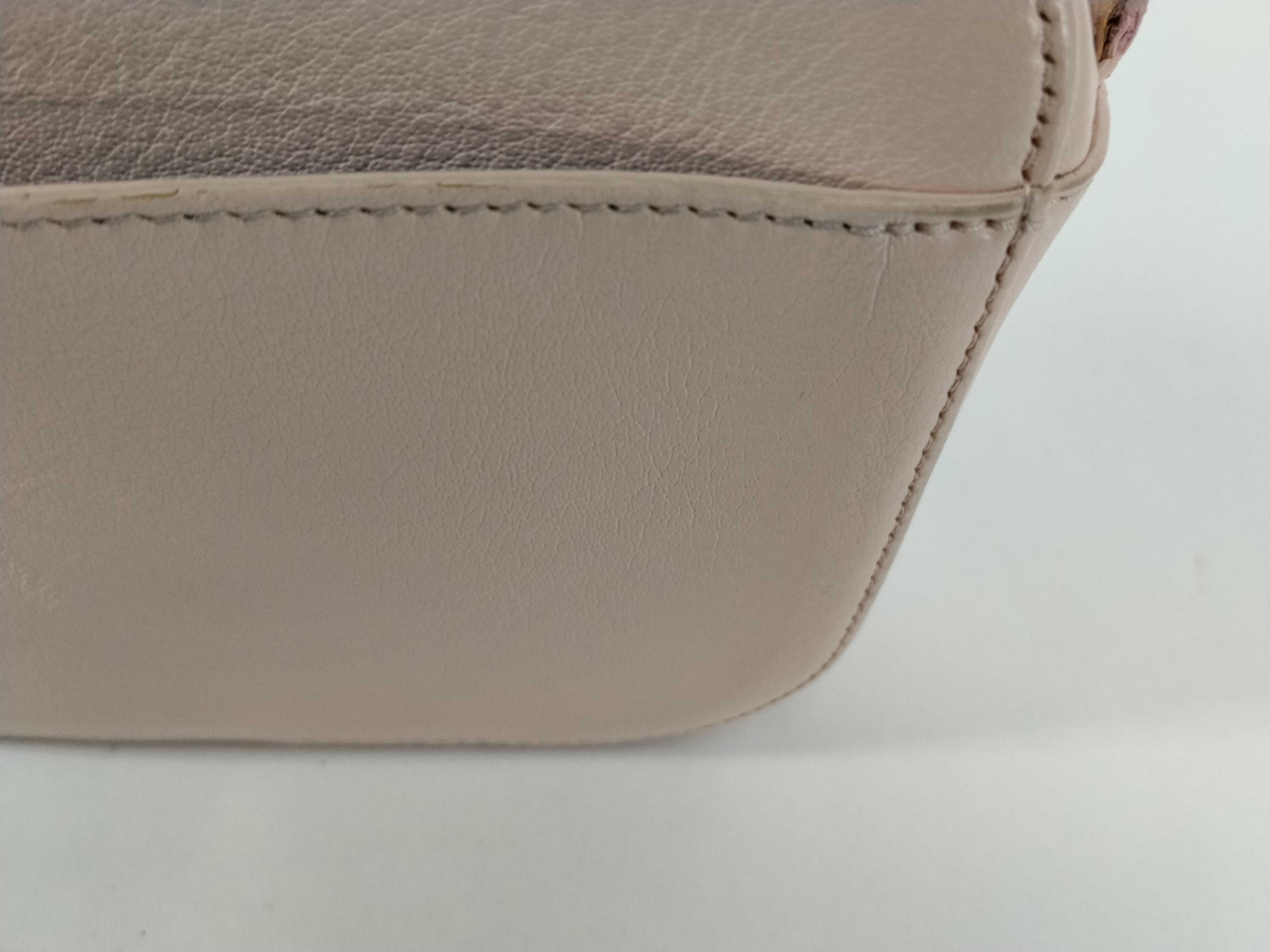Everyday Camera Bag Leather Shoulder Bag — view 13