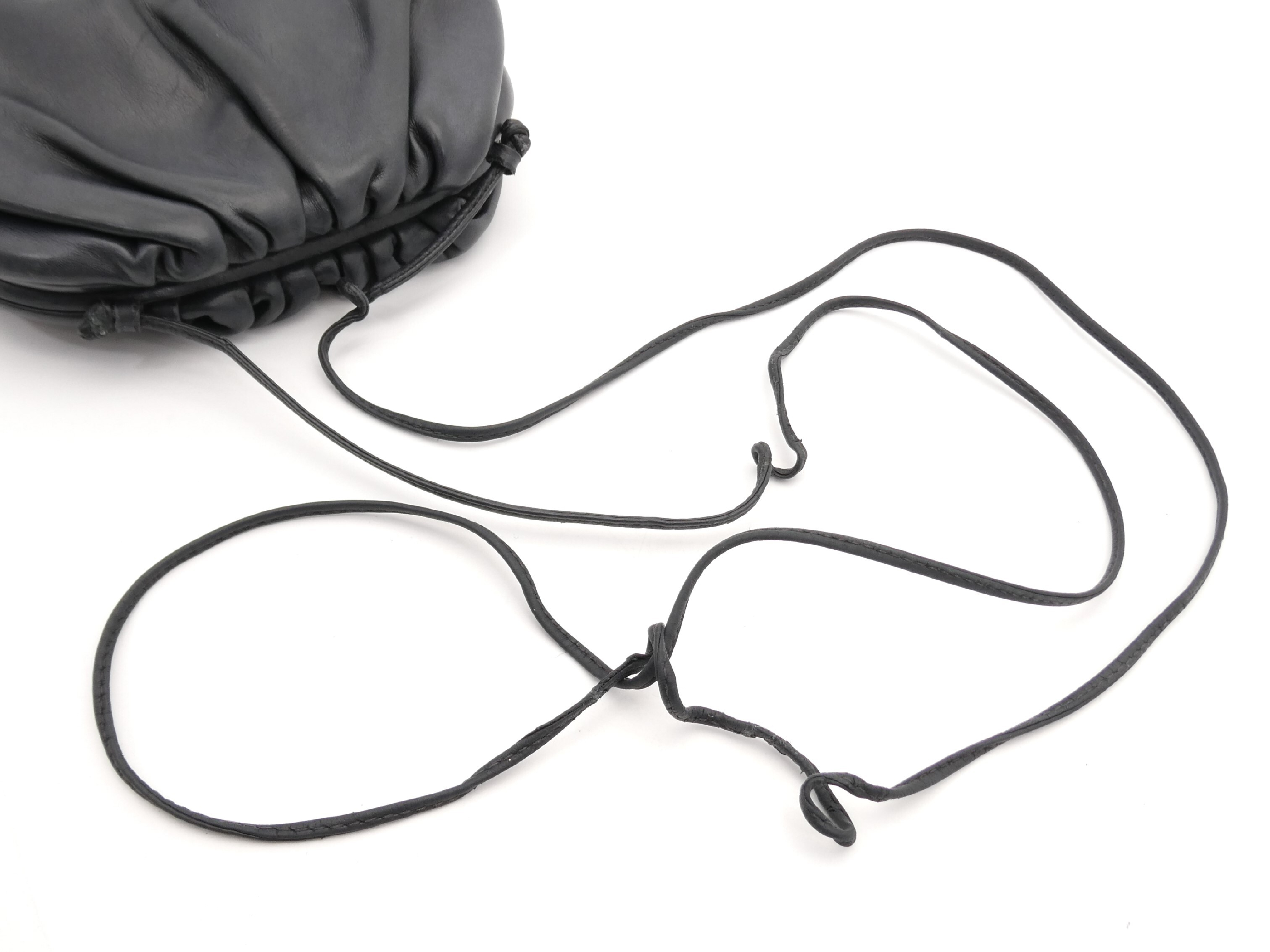 leather shoulder bag with clasp closure — view 6