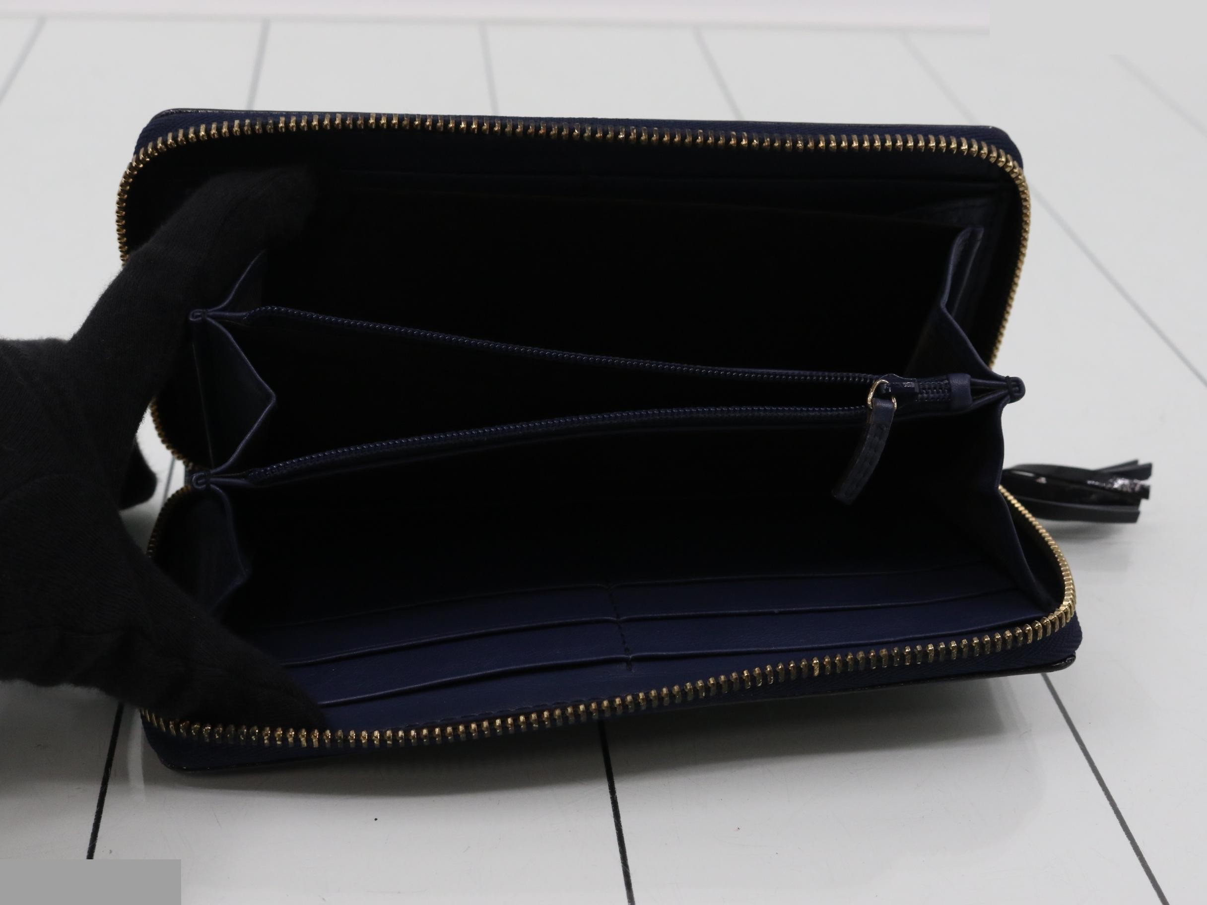 Soho (Bag) - Wallet, Round Zipper Long Wallet, Navy, Patent Leather — view 4