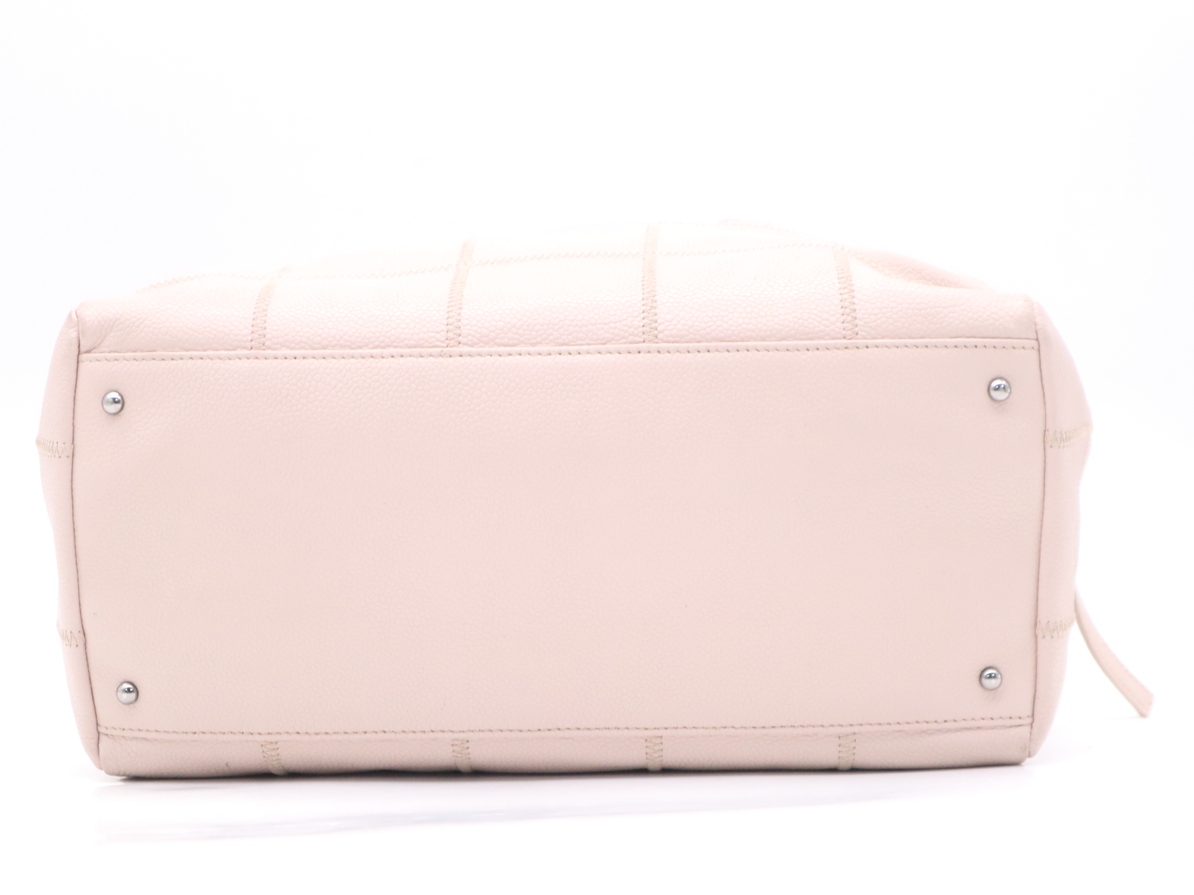 Caviar Skin Chocolate Bar Logo Plate Handbag Pink Silver Hardware Seal 9925728 Shoulder Bag — view 4