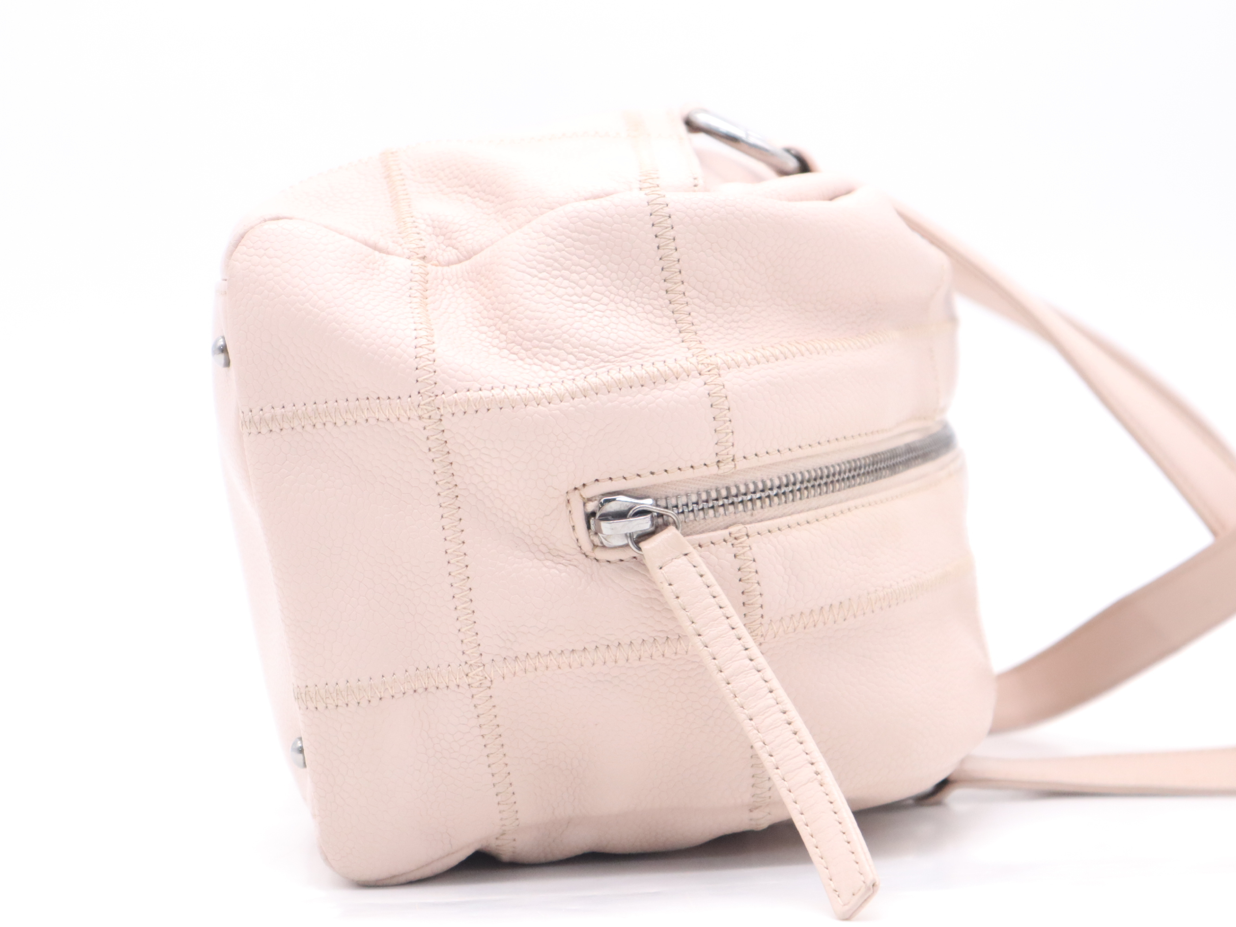 Caviar Skin Chocolate Bar Logo Plate Handbag Pink Silver Hardware Seal 9925728 Shoulder Bag — view 5