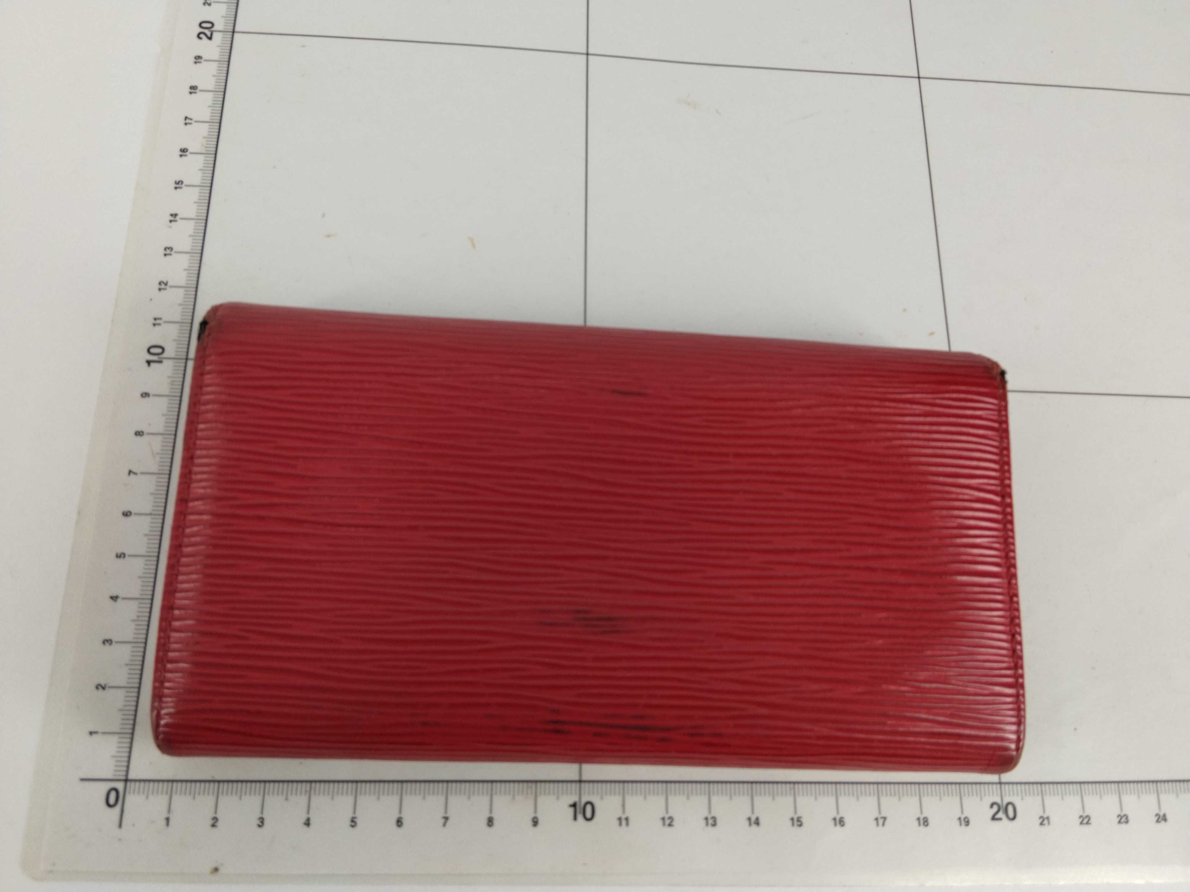 Epi Louis Vuitton Epi Portefeuille Sarah Long Wallet — view 2