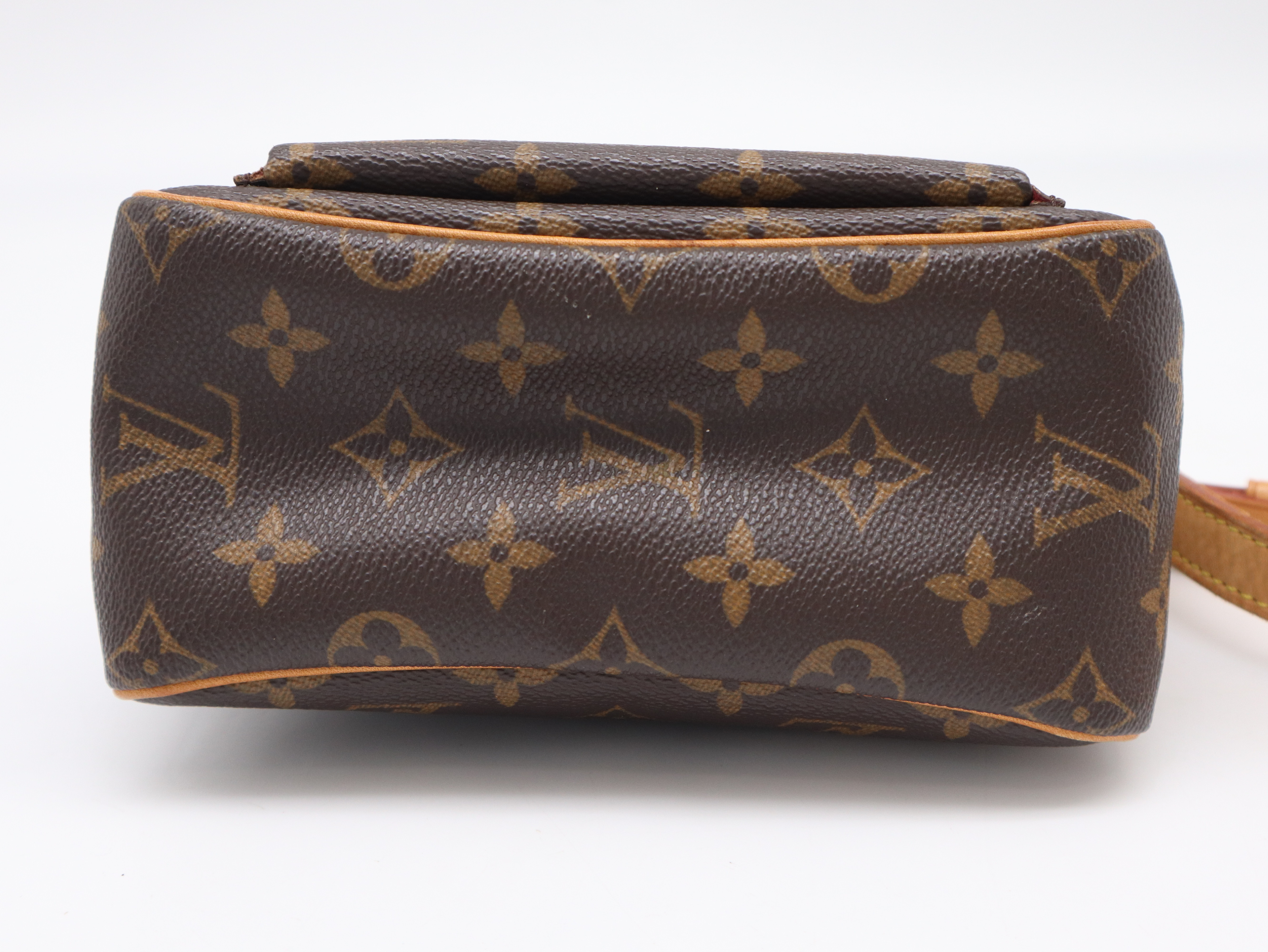 M51165 Monogram Viva Cite PM Shoulder Bag — view 5