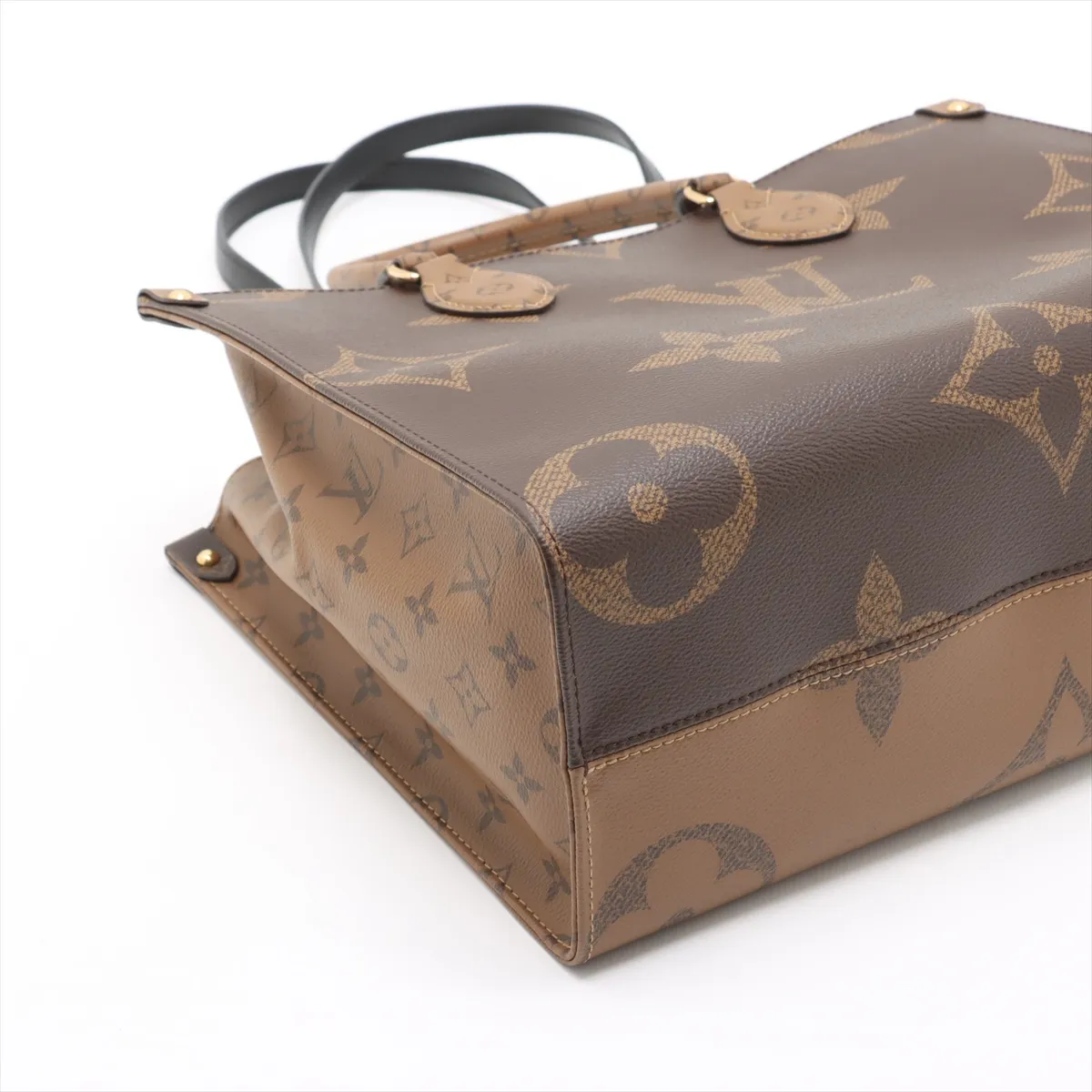 Giant Monogram Reverse On the Go MM M45321 Brown RFID reaction available — view 4