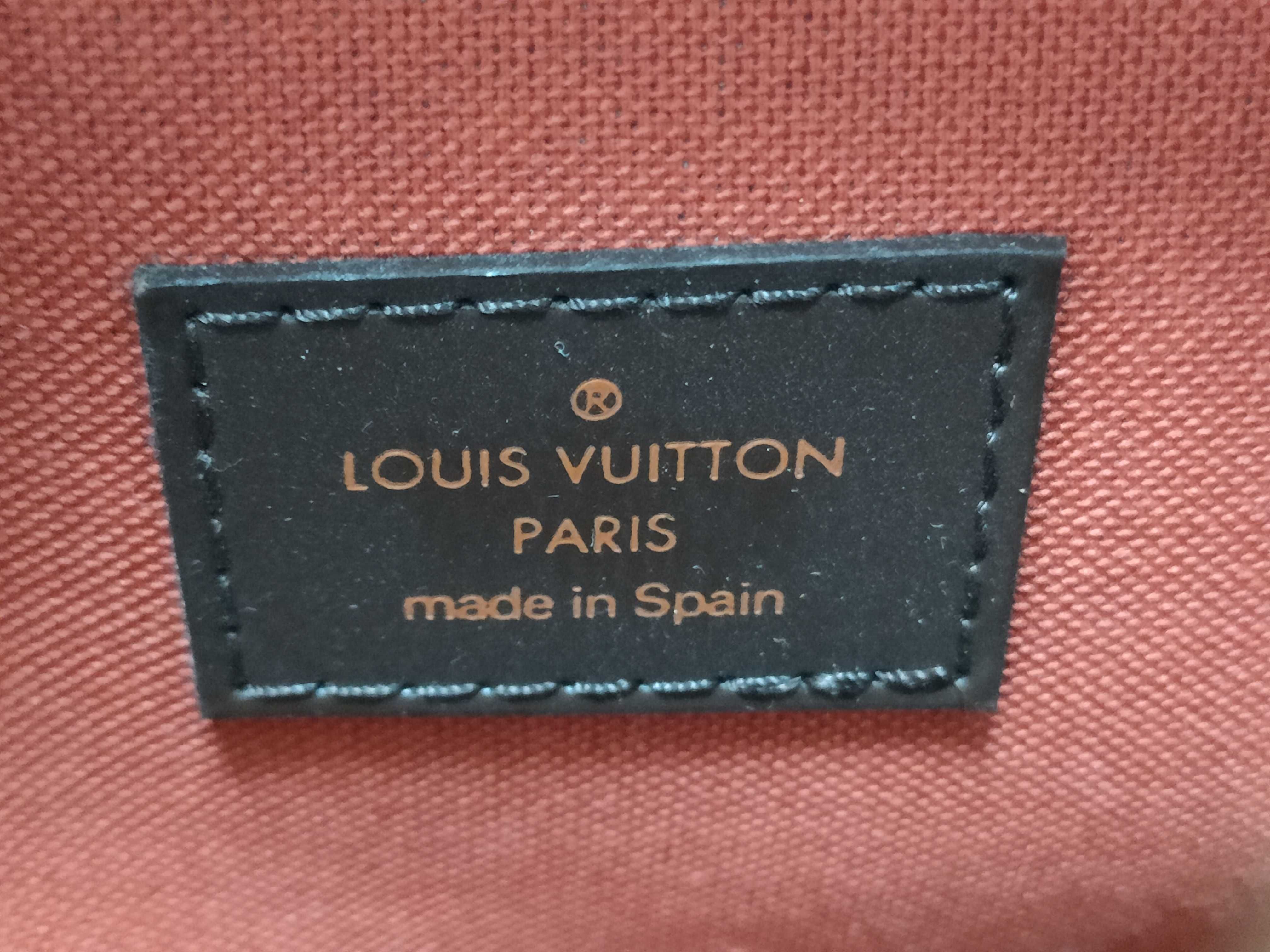 Damier Louis Vuitton Pochette Gange Shoulder Bag — view 11