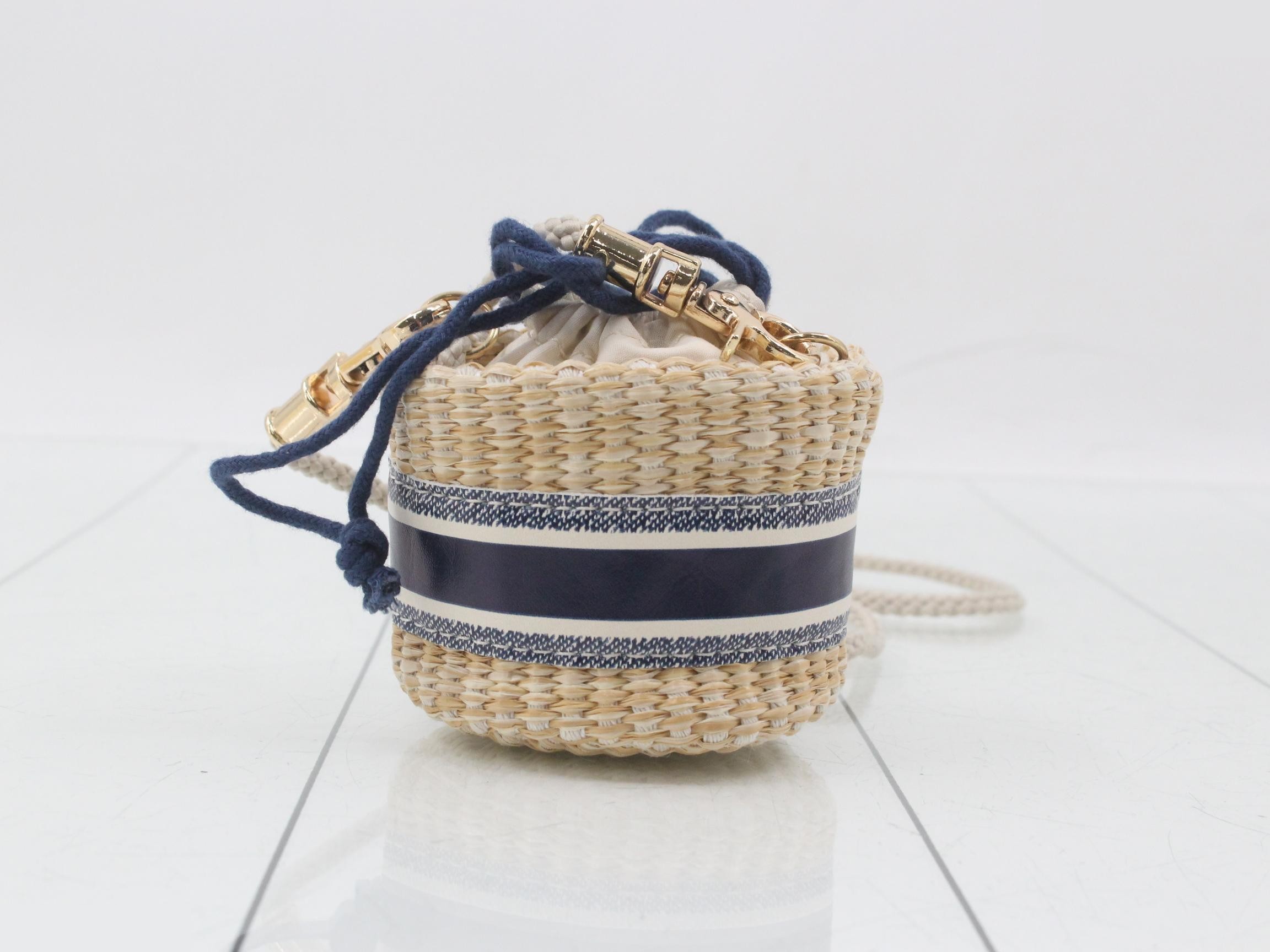 Straw pouch, mini shoulder bag — view 2