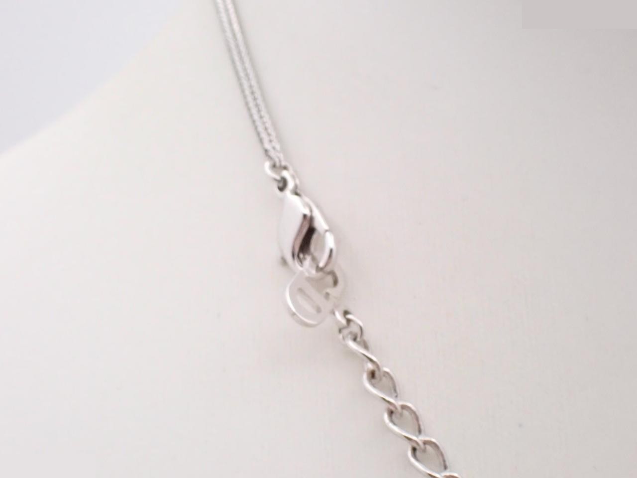 Silver necklace, chain approximately 42cm — view 2