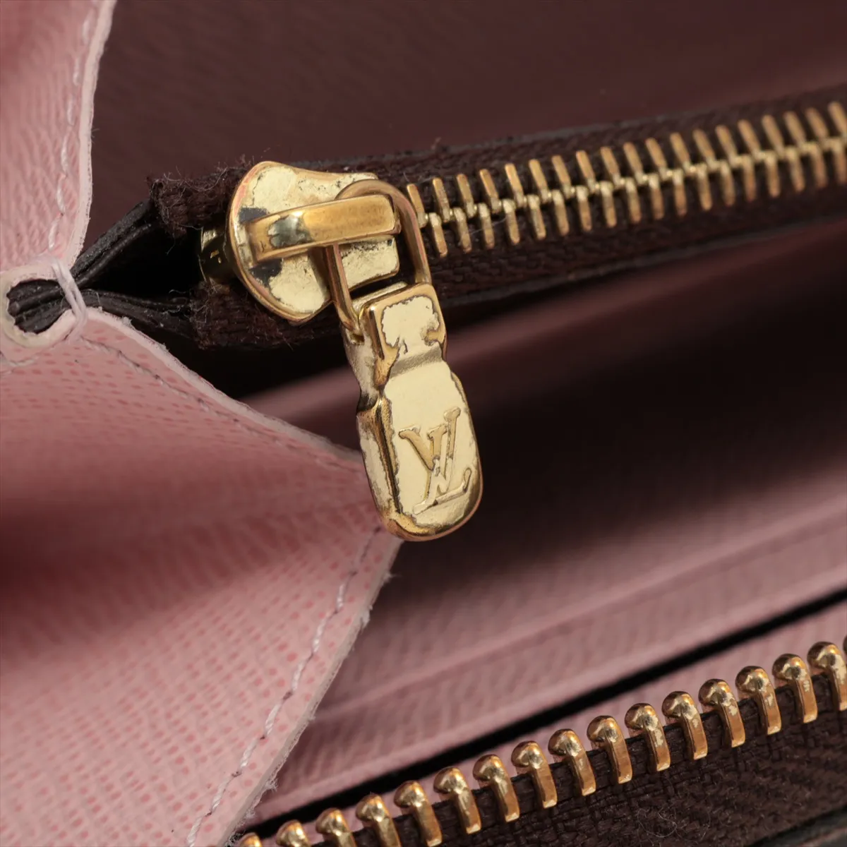 Monogram Portefeuille Clemence M61298 CA3155 Rose Ballerine Round Zip Wallet — view 10