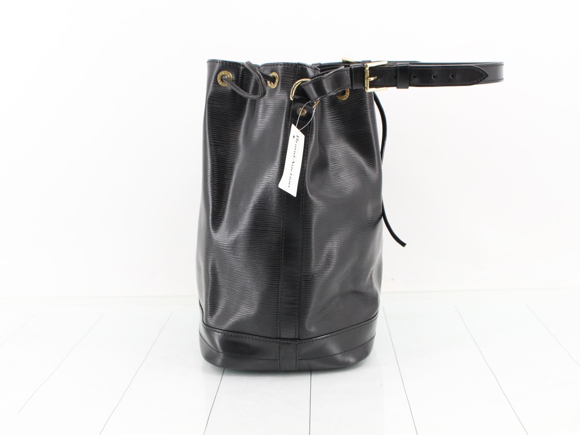 Noé Noir — view 4