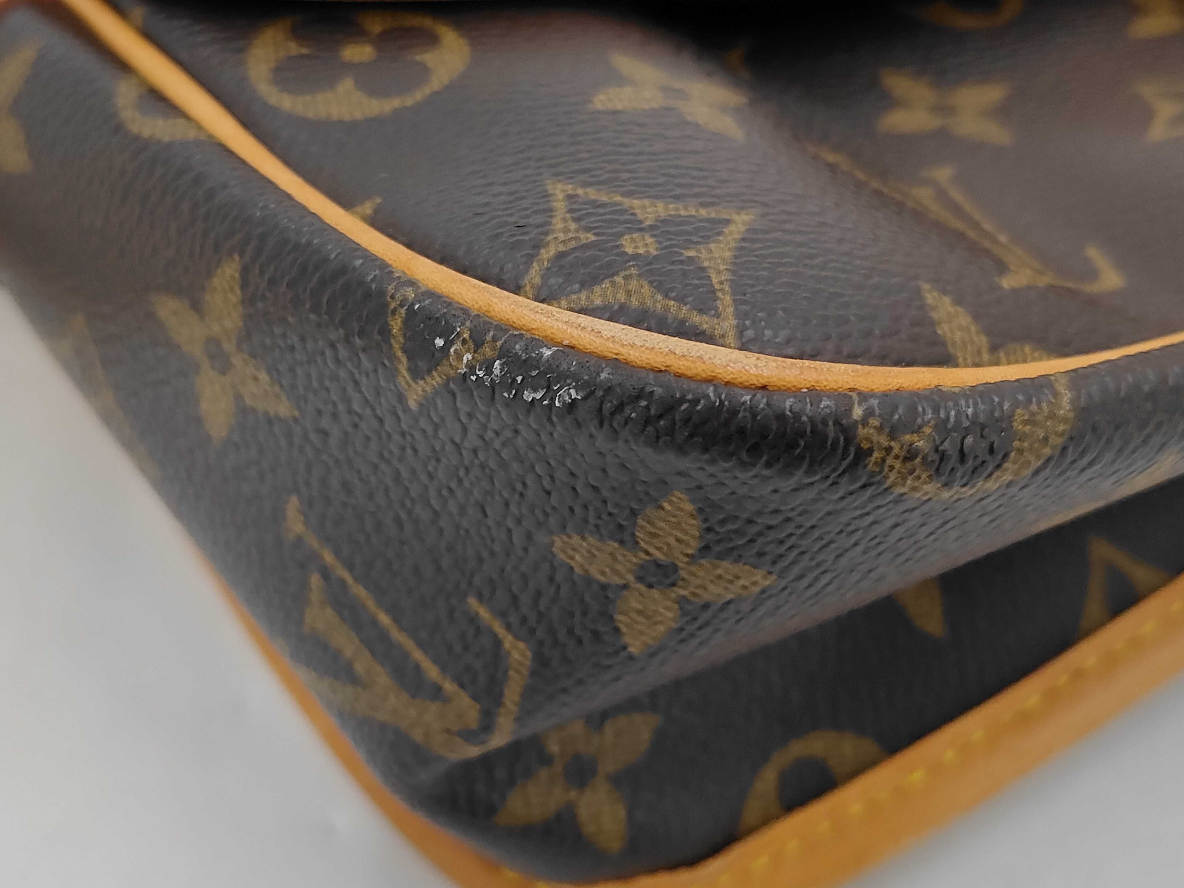 Sologne Shoulder Bag Monogram M42250 Shoulder Bag — view 3